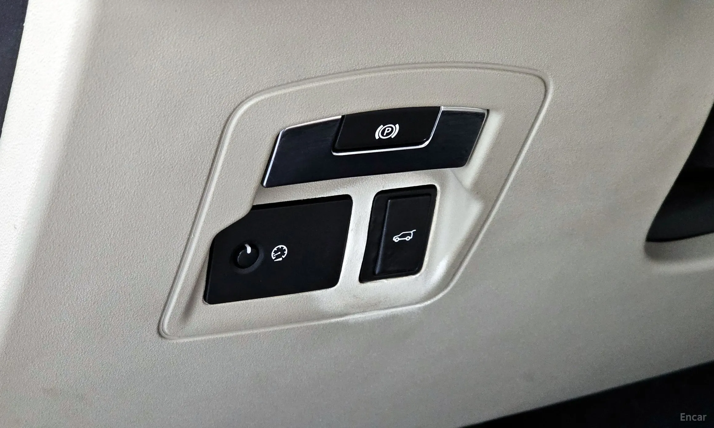 Land Rover Range Rover Bella превью 15