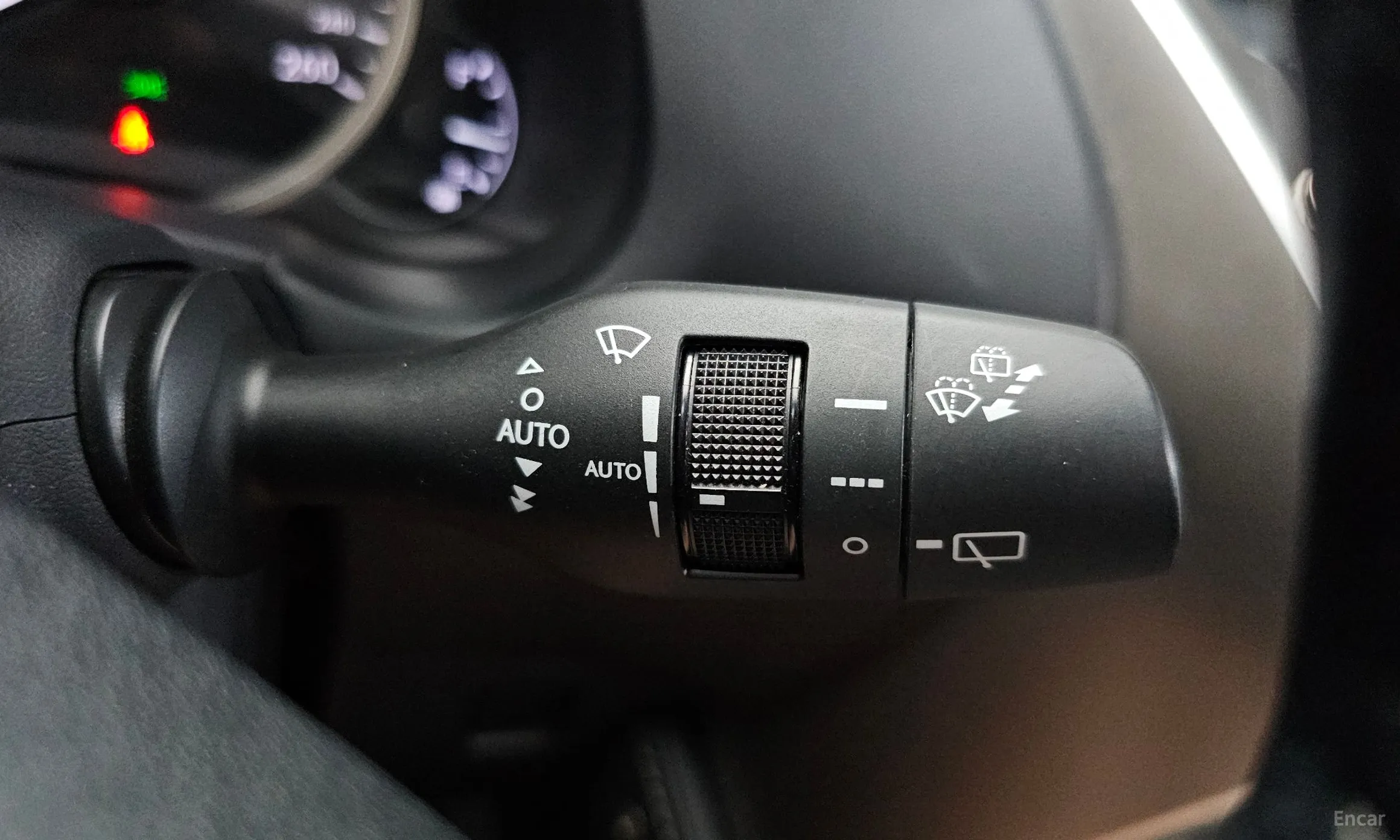 Lexus NX300h превью 18