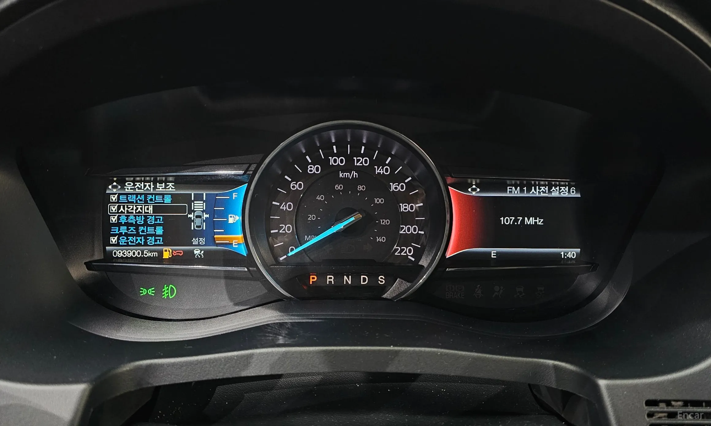 Ford Explorer превью 8