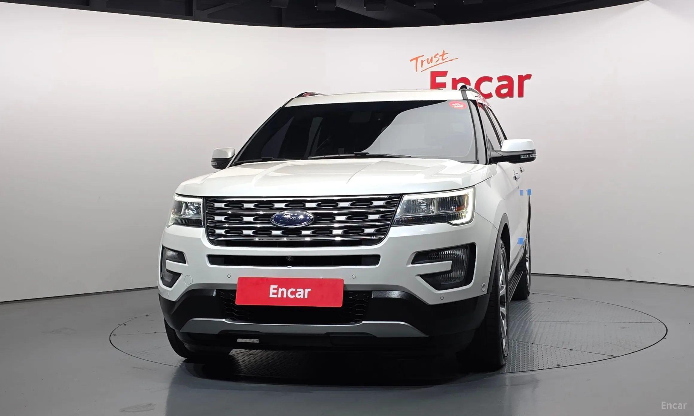 Ford Explorer превью 3