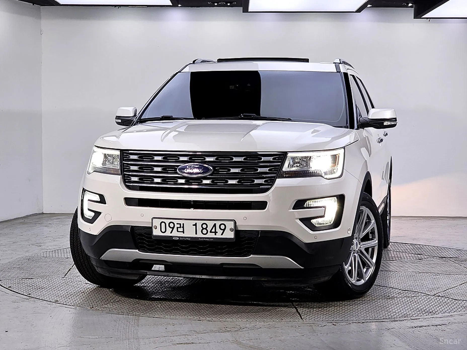 Ford Explorer превью 2