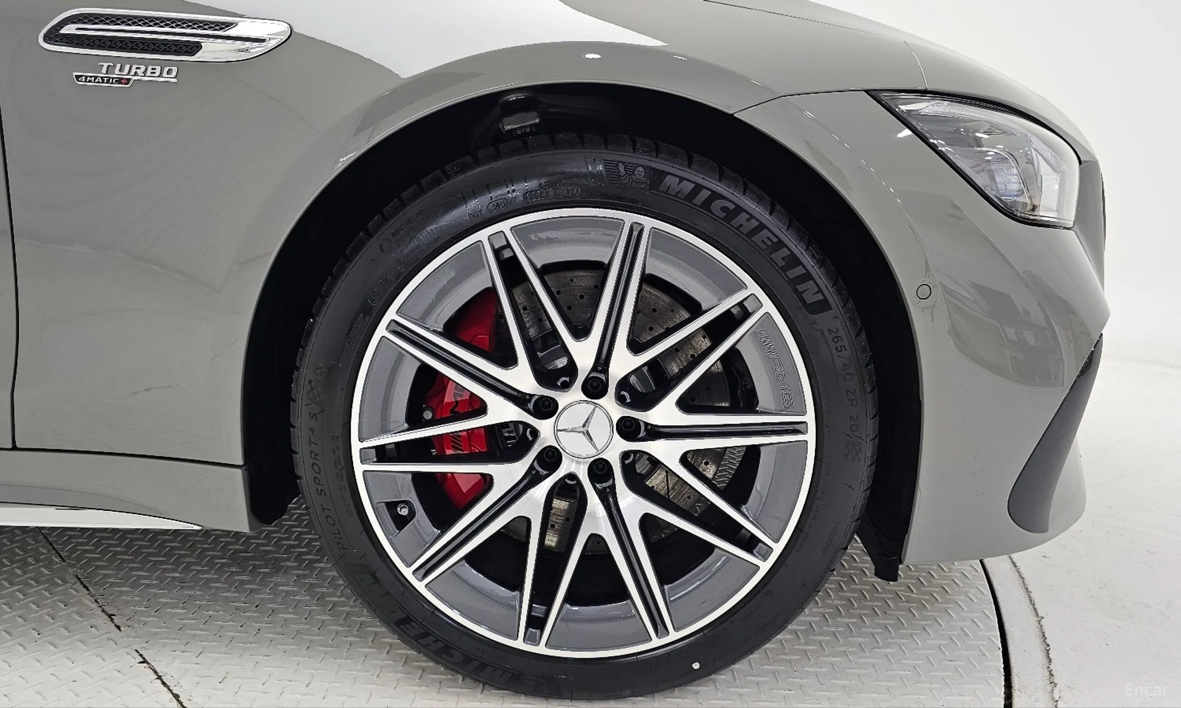 Mercedes Benz AMG GT превью 5