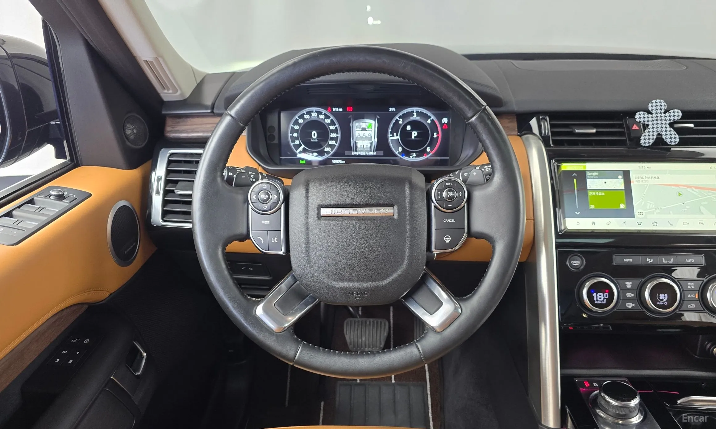 Land Rover Discovery 5 превью 13