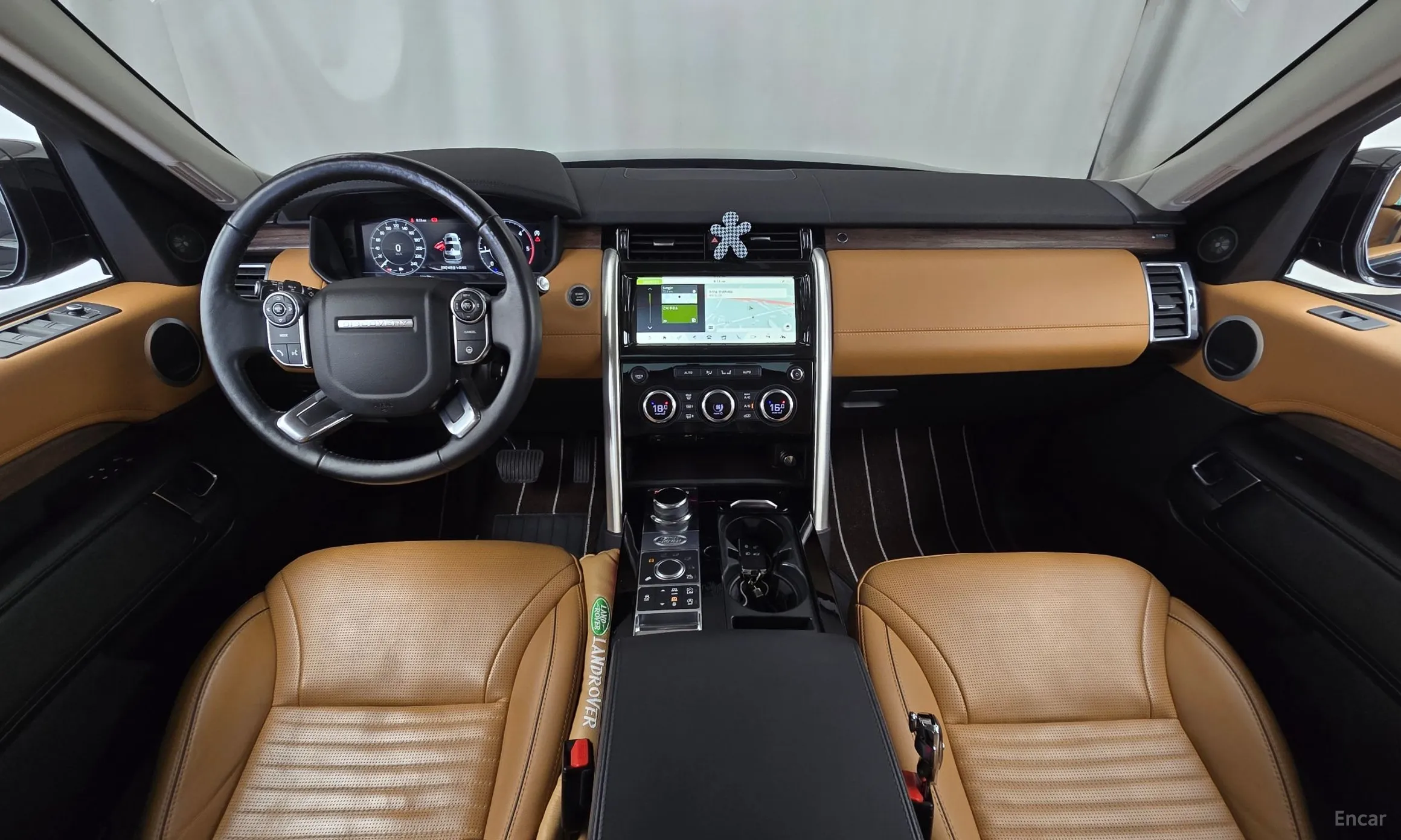 Land Rover Discovery 5 превью 7