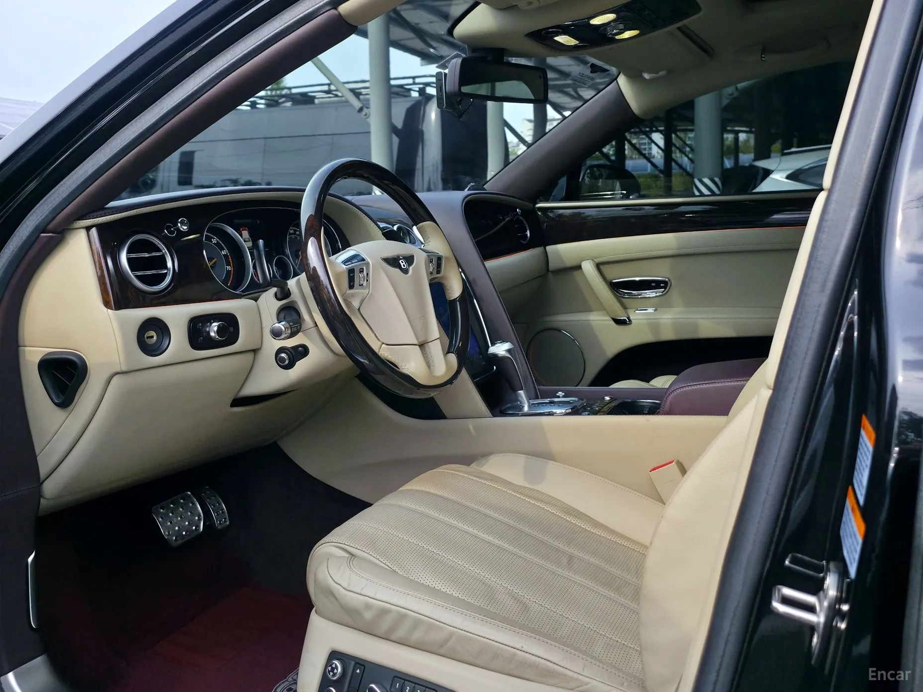Bentley Flying Spur 2nd Generation превью 8