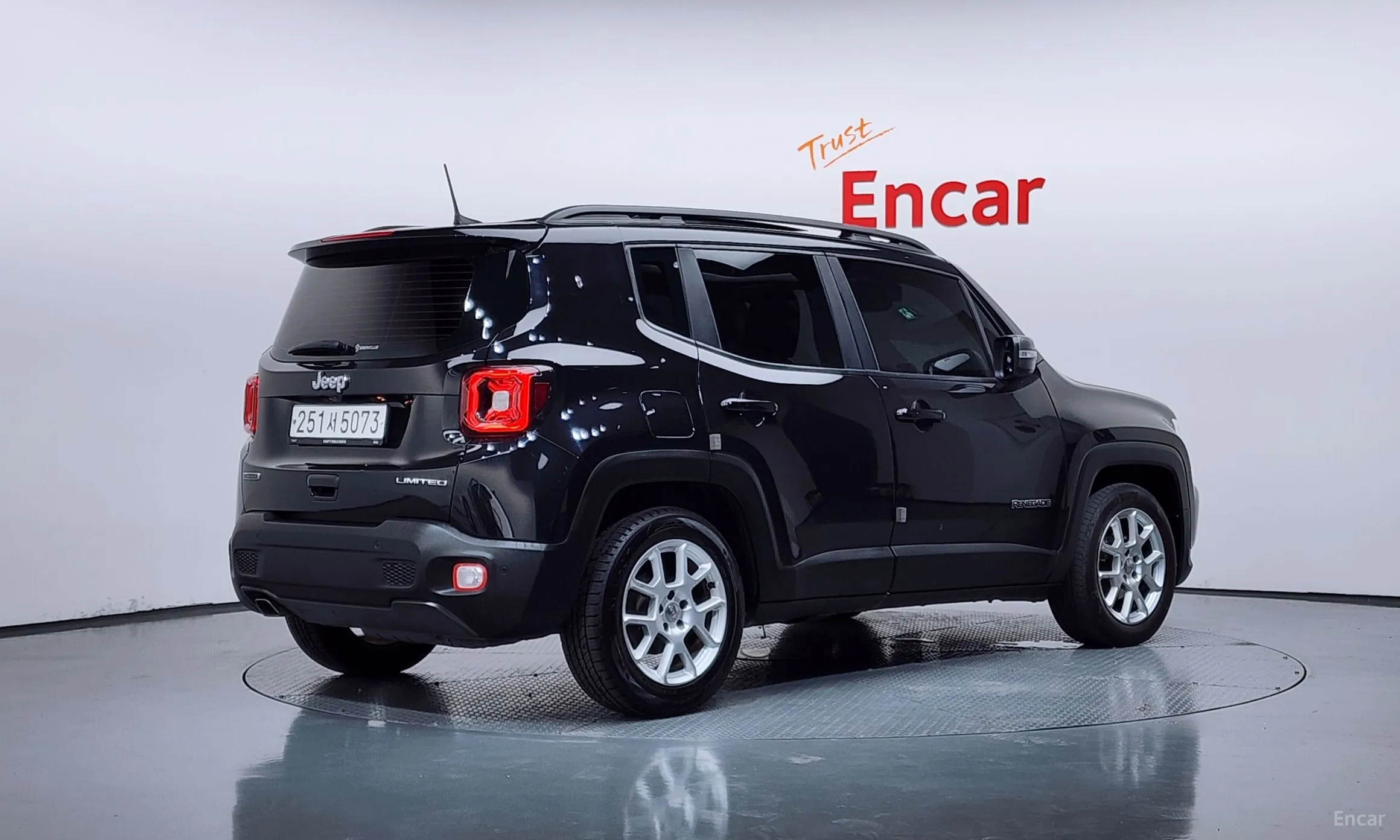 Jeep Renegade превью 2