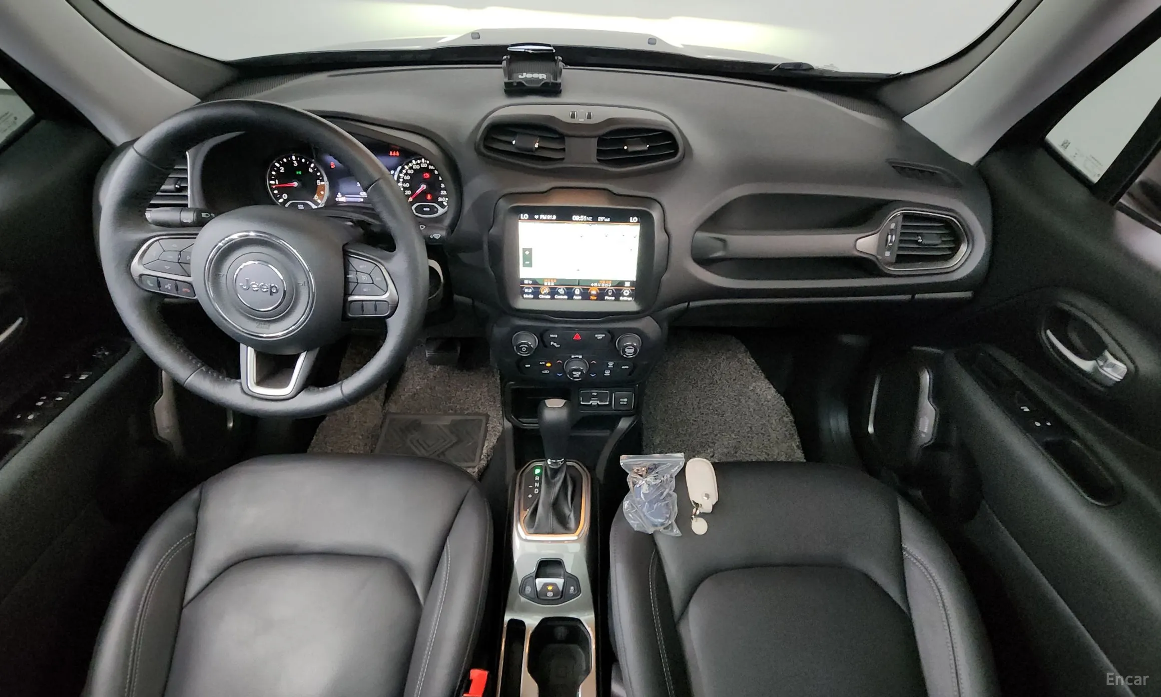 Jeep Renegade превью 7