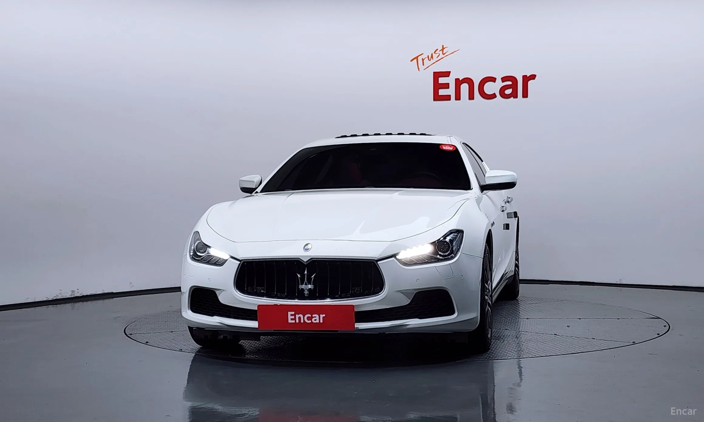 Maserati Ghibli превью 3