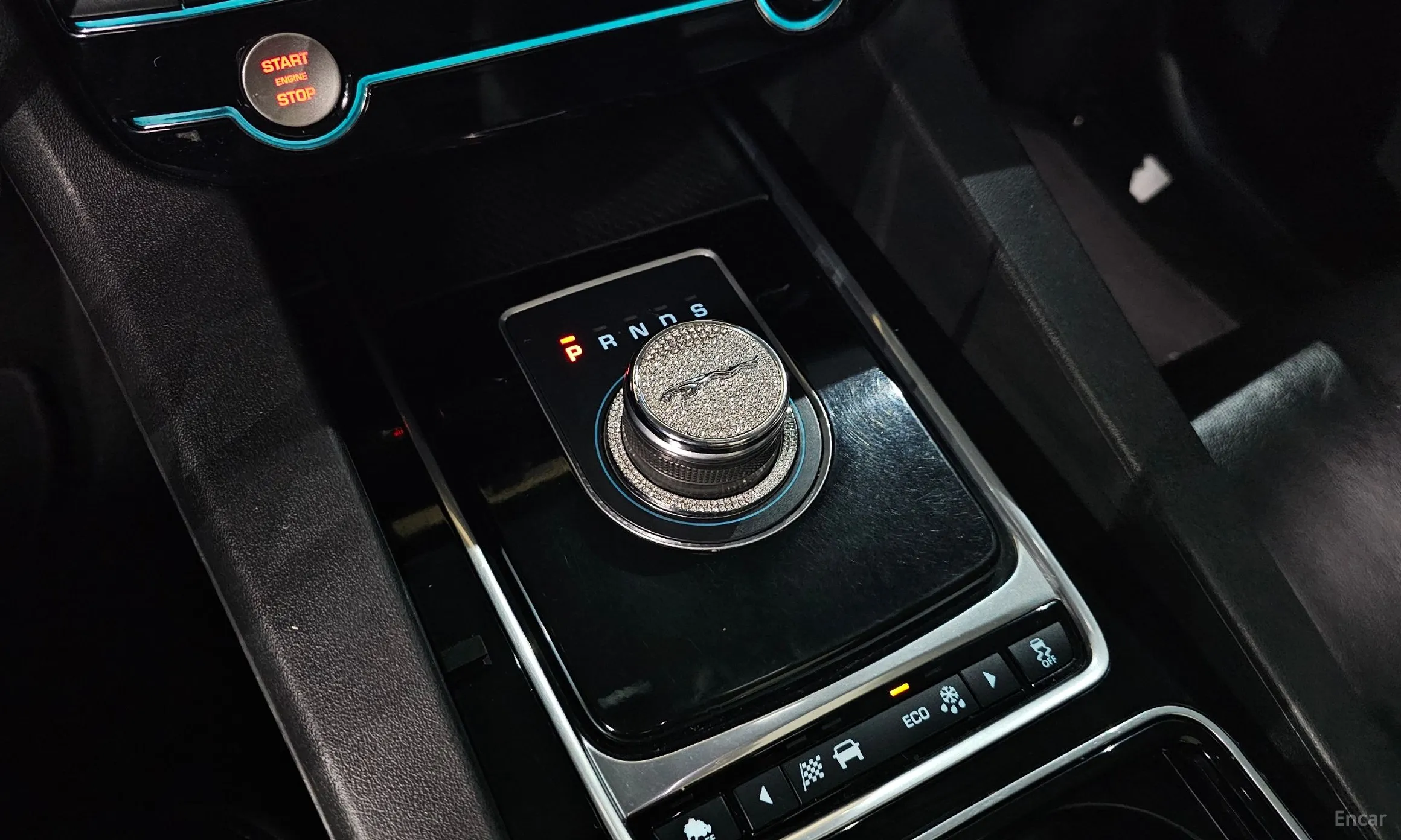 Jaguar F-PACE превью 9
