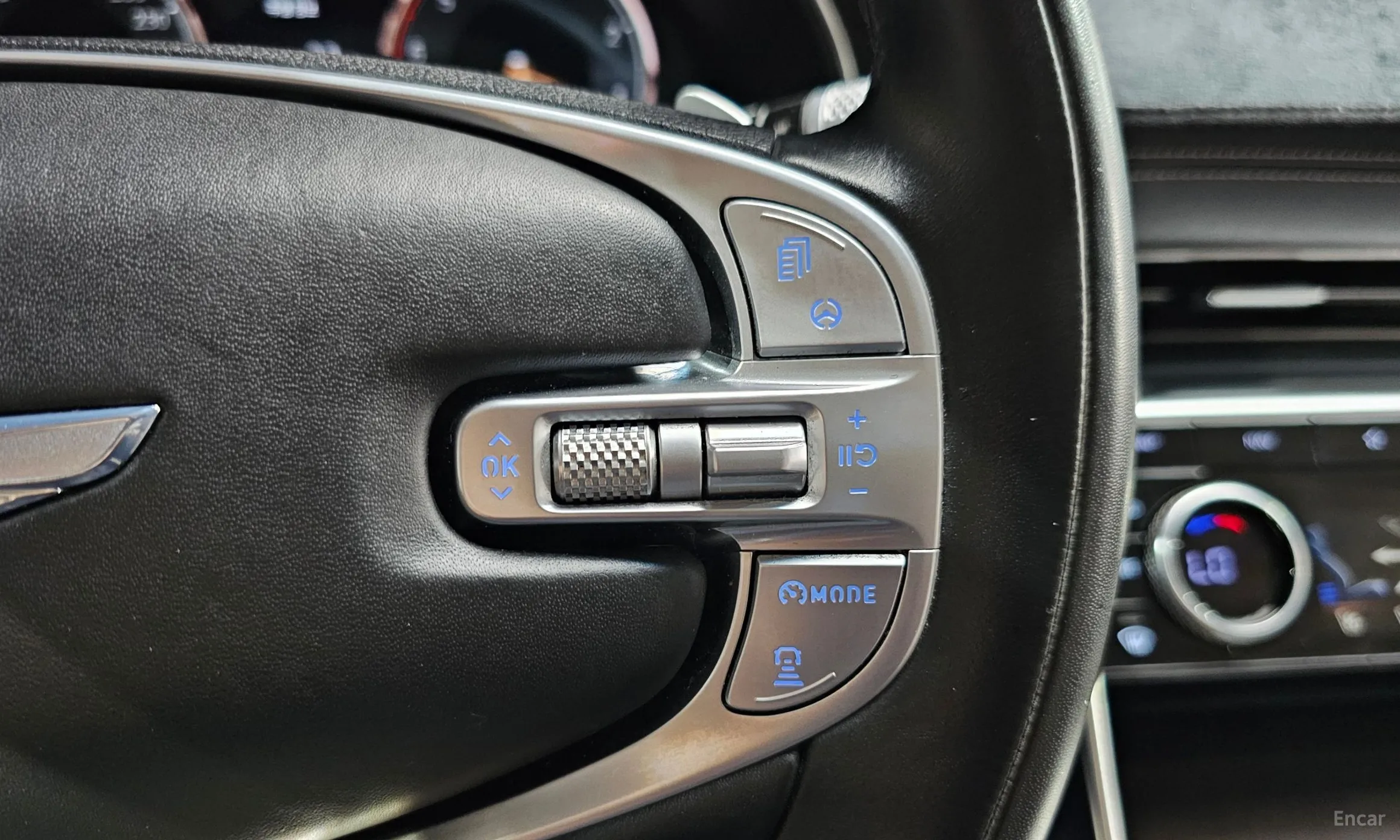 Genesis GV80 превью 16