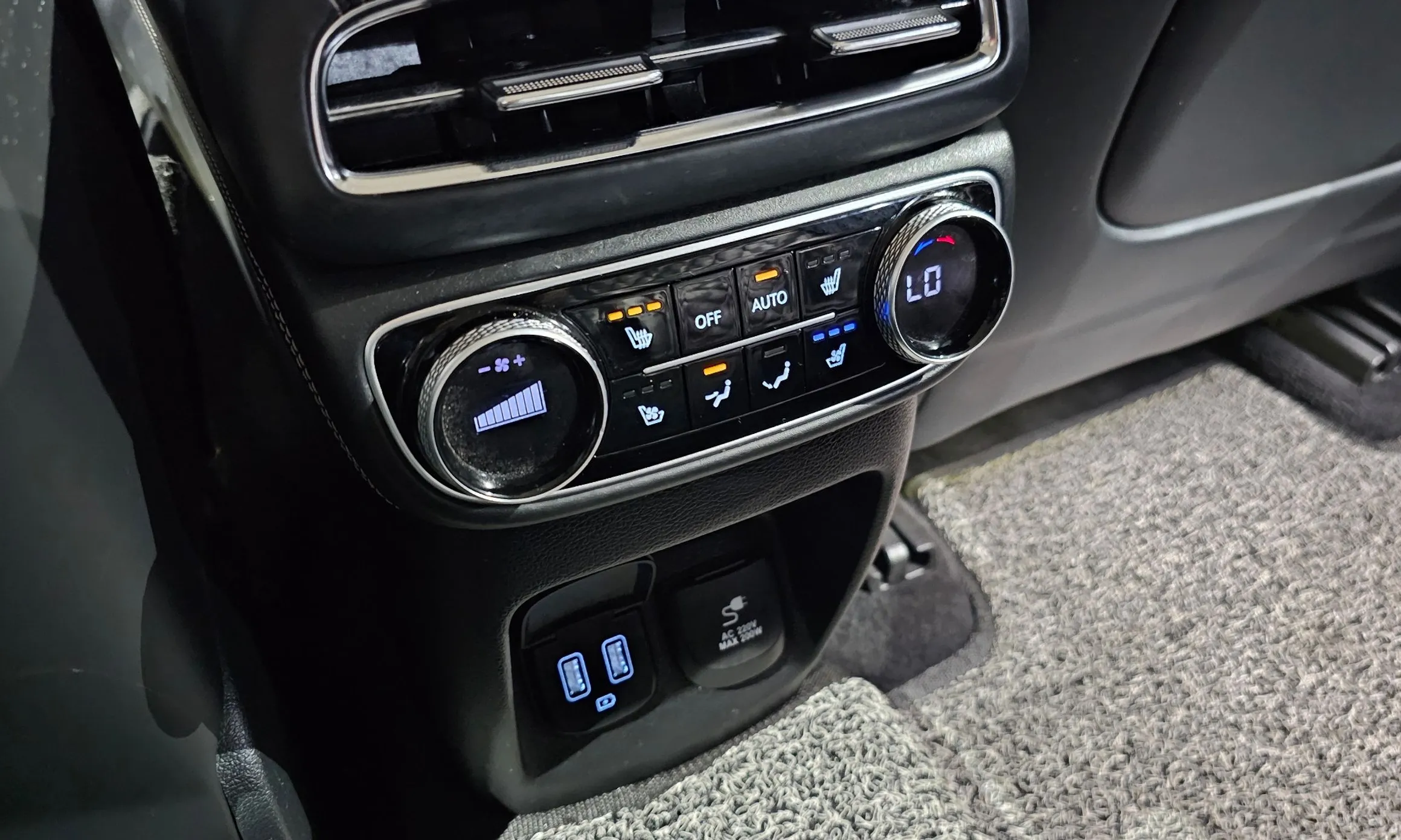 Genesis GV80 превью 20