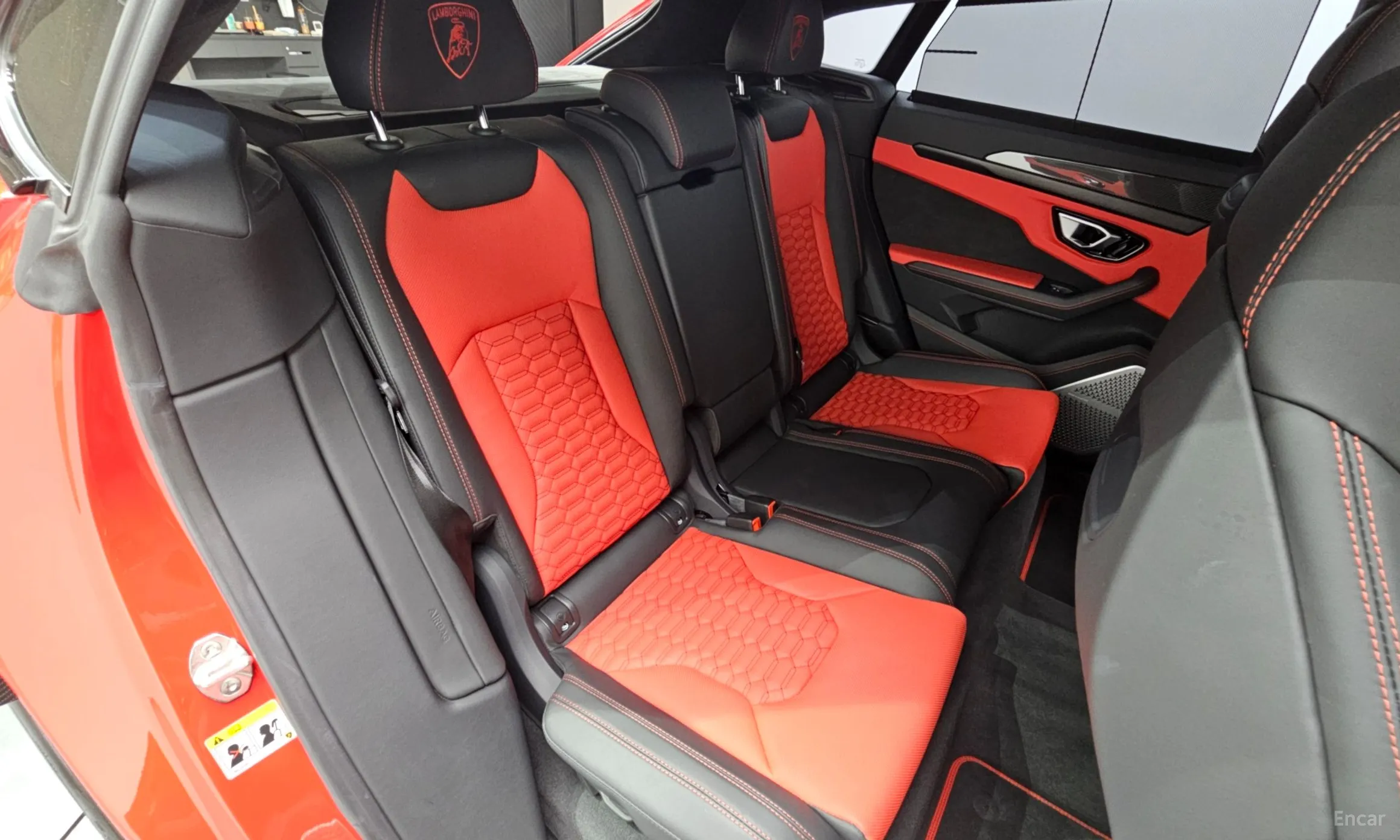 Lamborghini Urus превью 11
