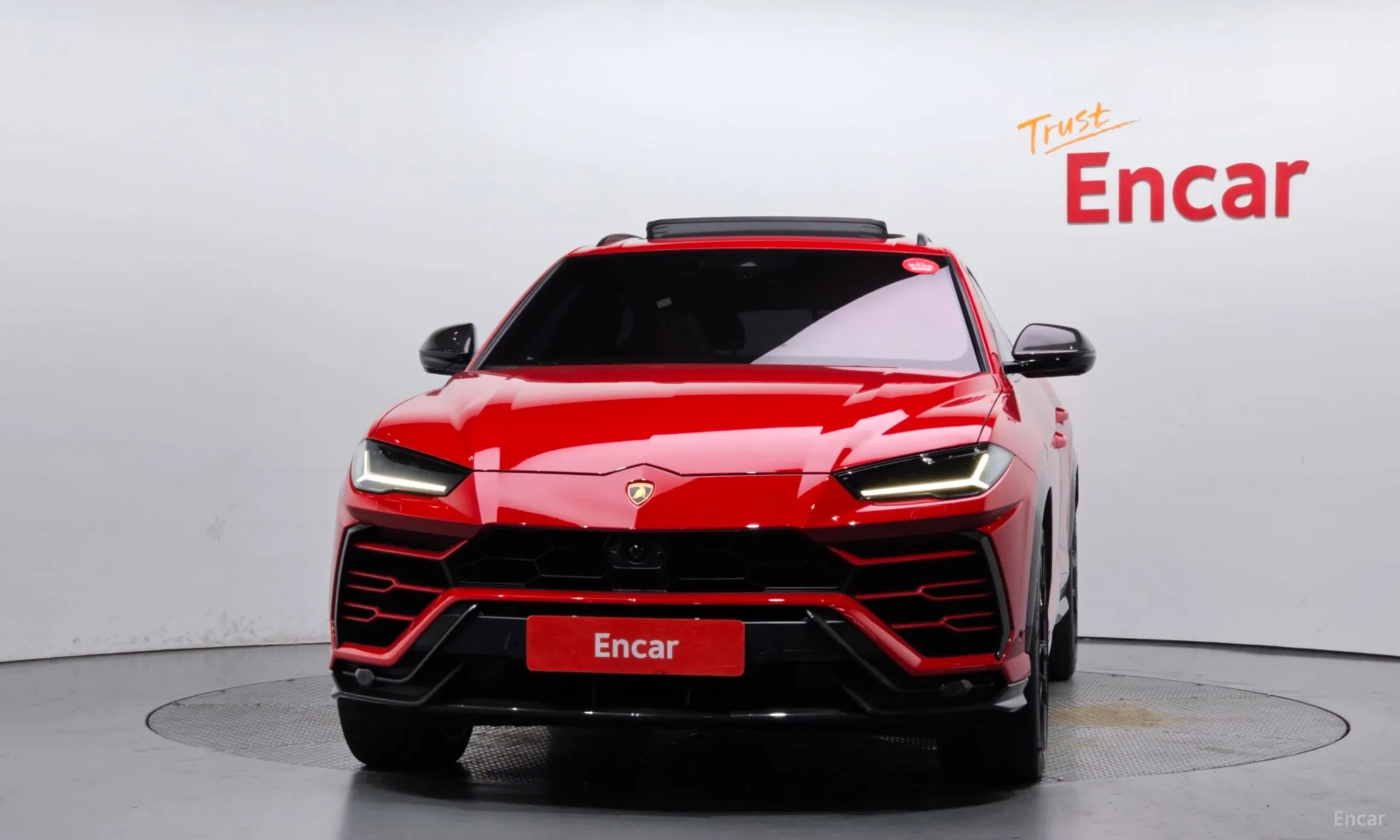 Lamborghini Urus превью 3