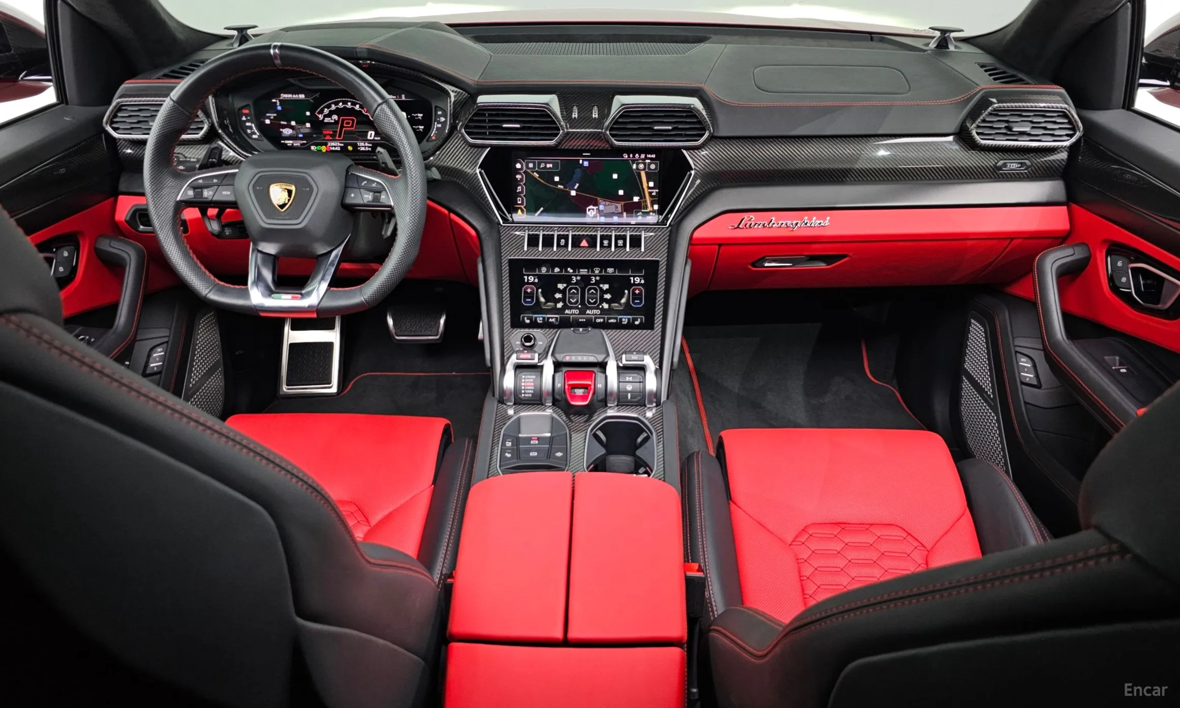 Lamborghini Urus превью 7