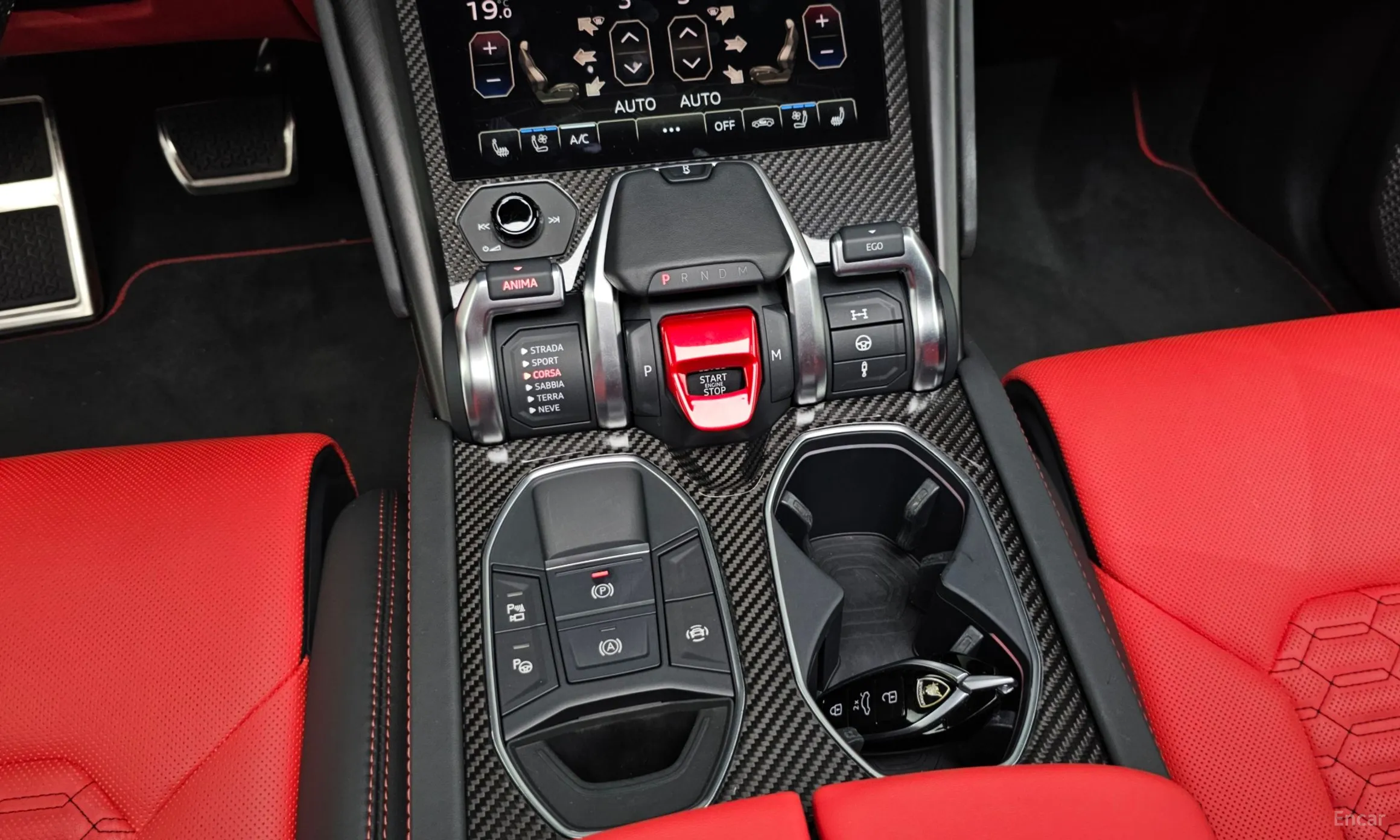 Lamborghini Urus превью 9