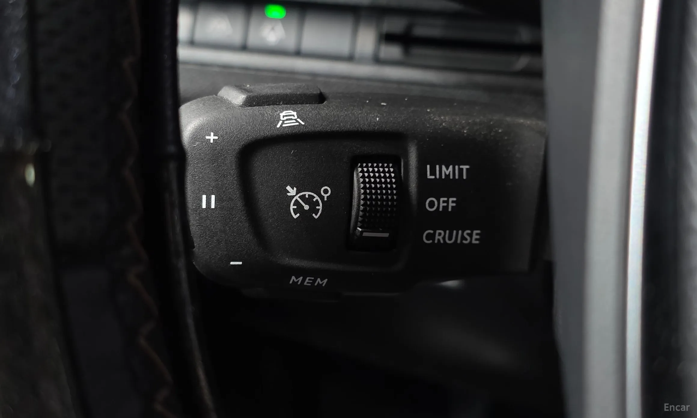 Peugeot 5008 2nd generation превью 20