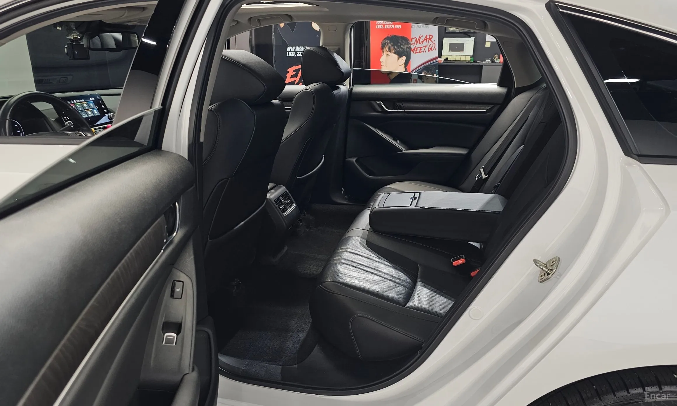 Honda Accord 10th Generation превью 12
