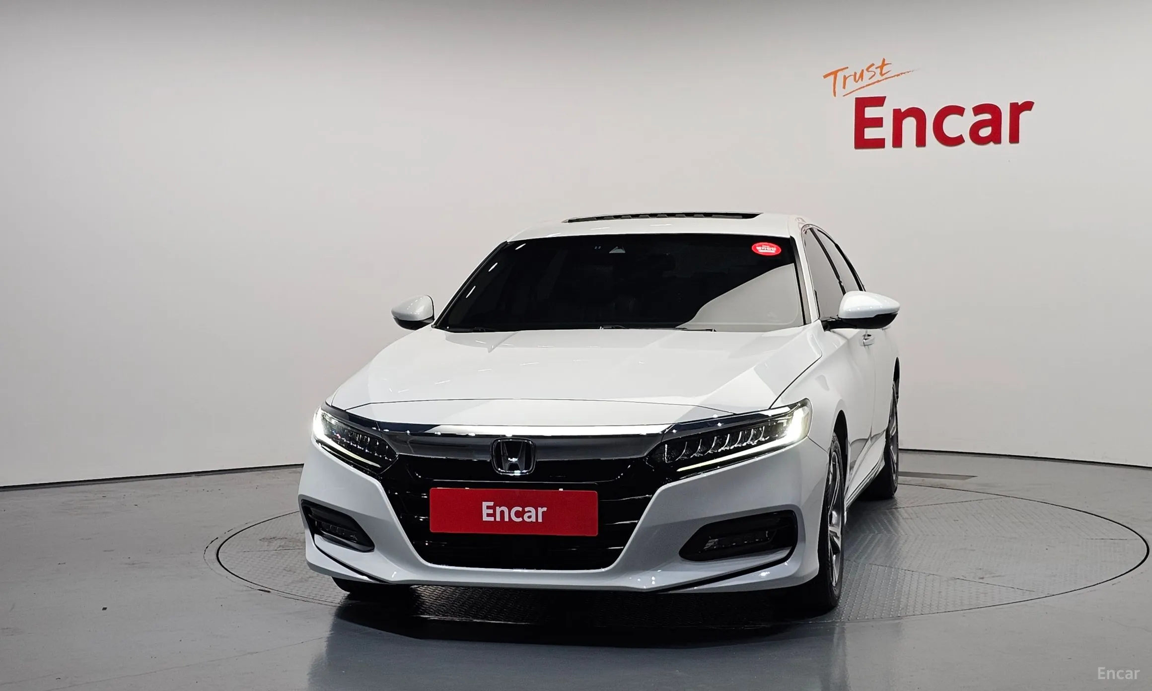 Honda Accord 10th Generation превью 3