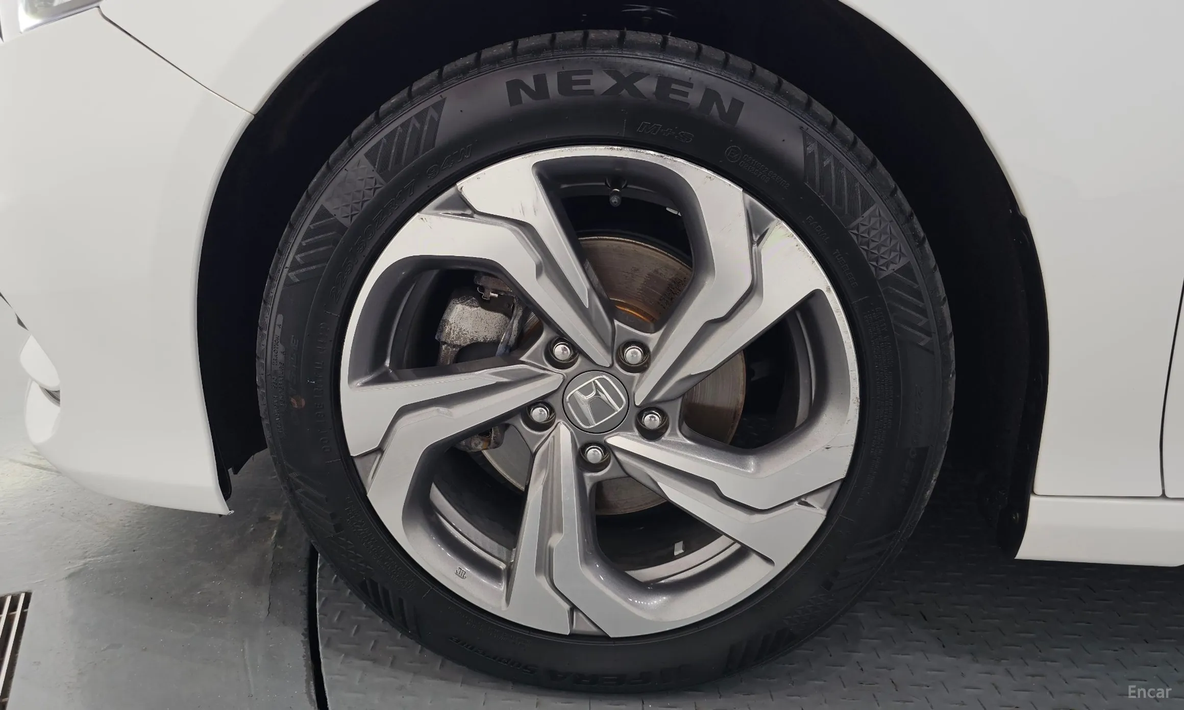 Honda Accord 10th Generation превью 5