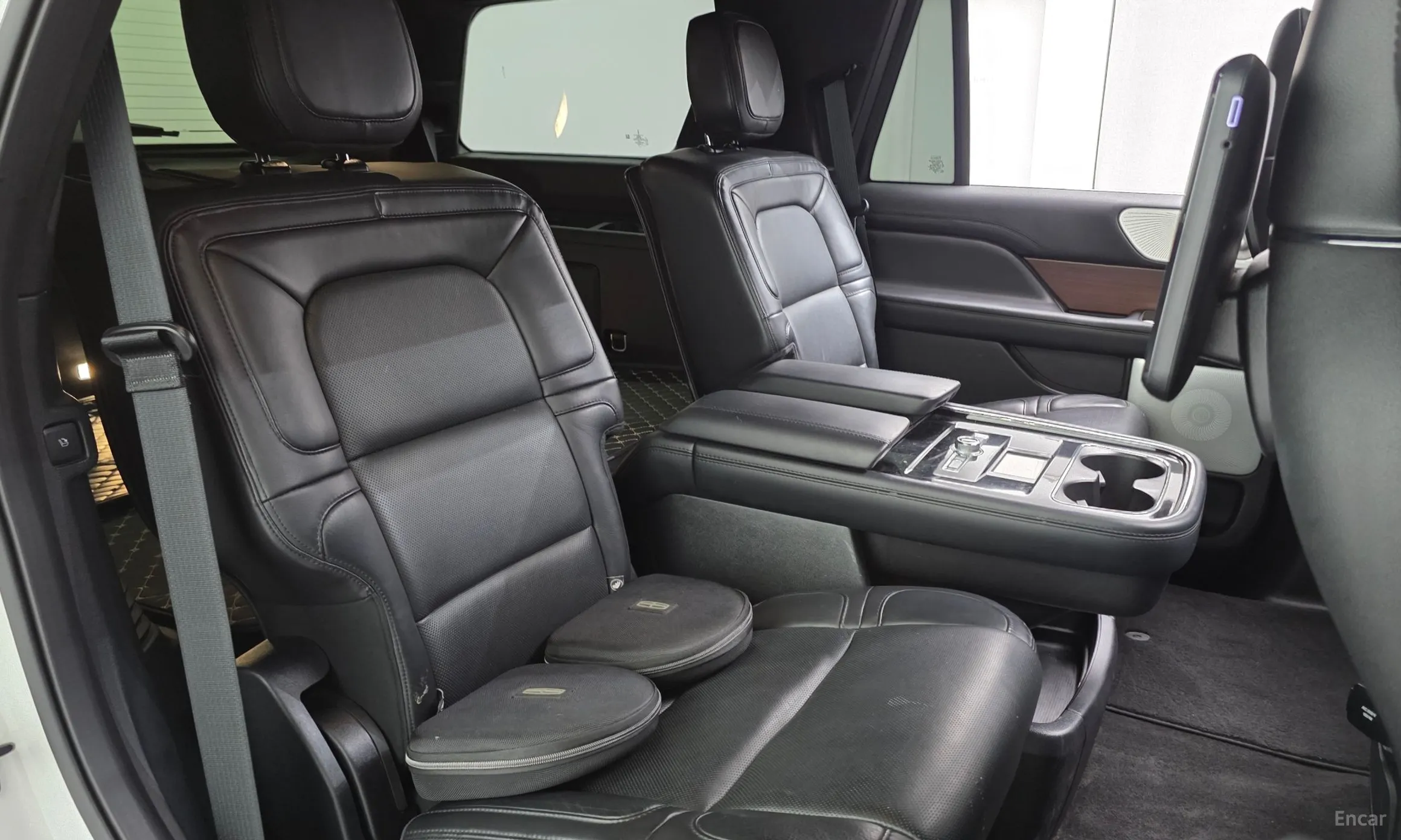 Lincoln Navigator 4th generation превью 11