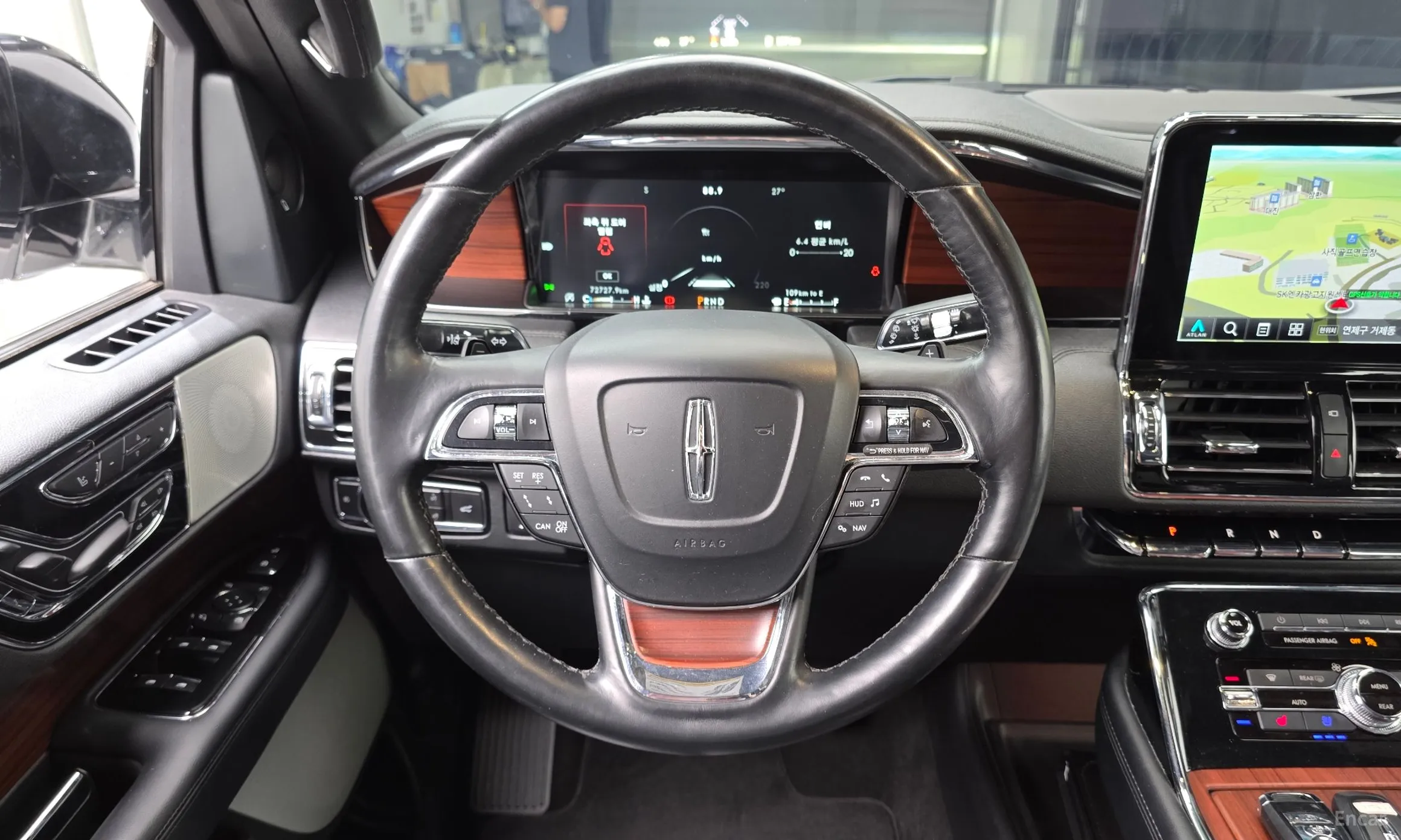 Lincoln Navigator 4th generation превью 14