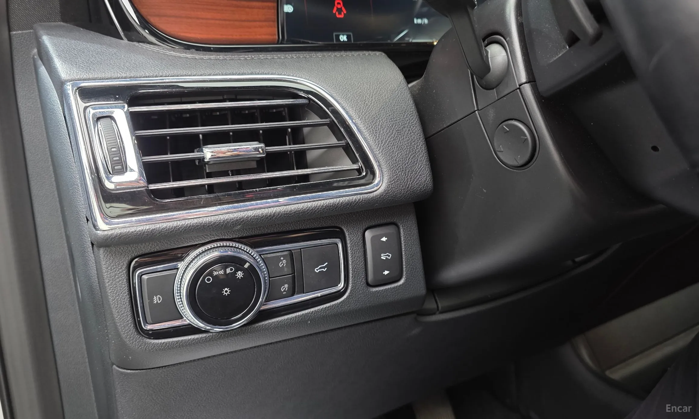 Lincoln Navigator 4th generation превью 19
