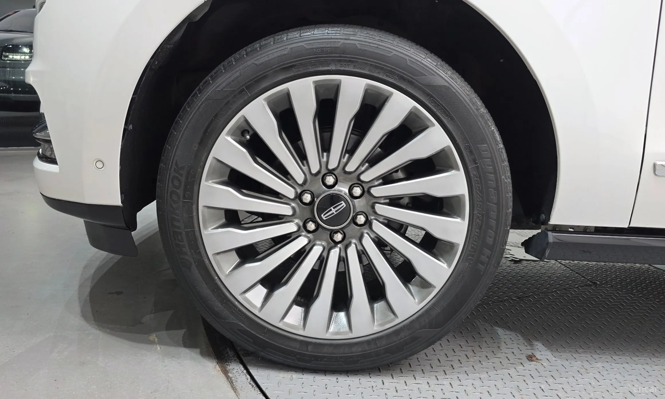 Lincoln Navigator 4th generation превью 5