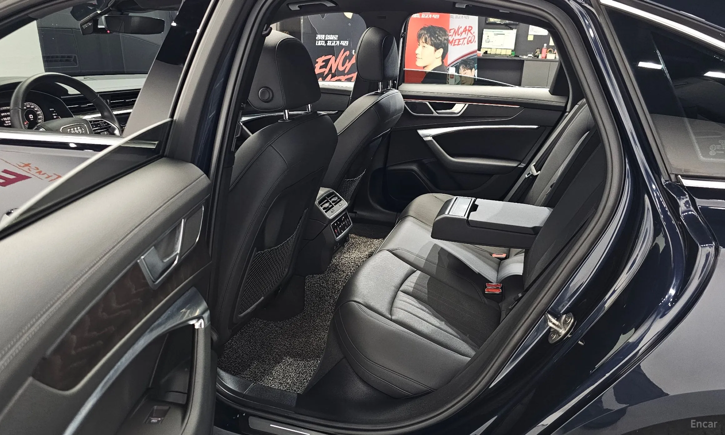 Audi A6 (C8) превью 12