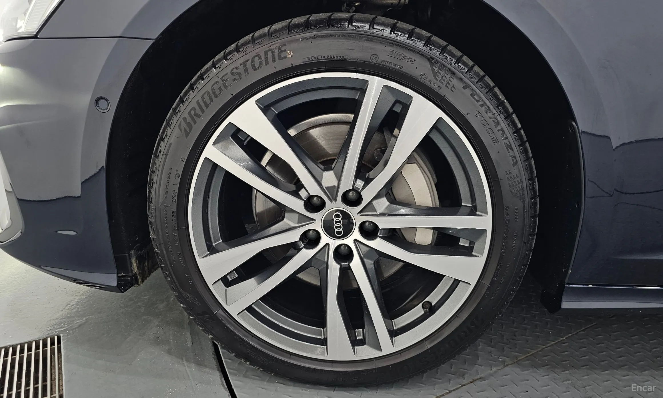Audi A6 (C8) превью 5