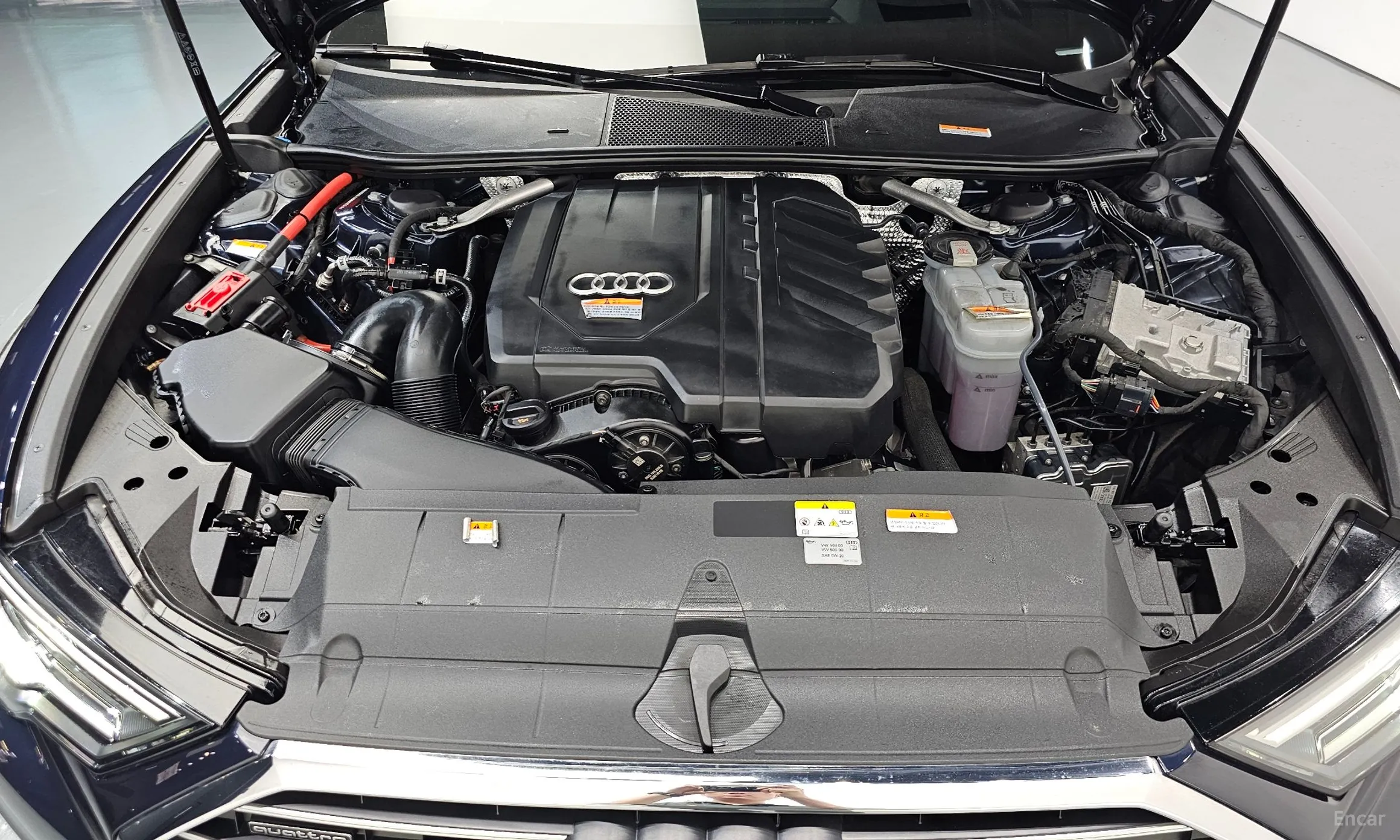 Audi A6 (C8) превью 6