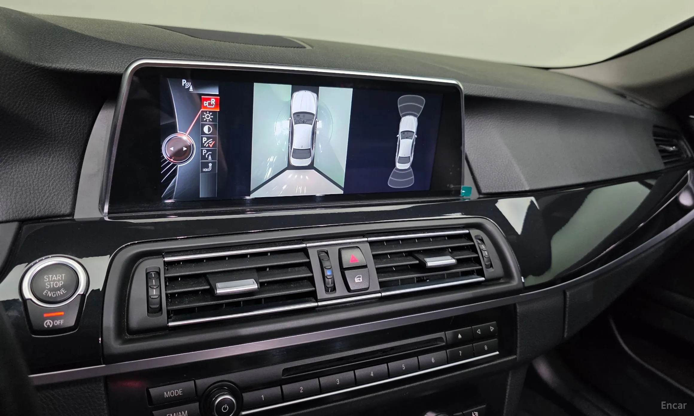 BMW 5 Series (F10) превью 15