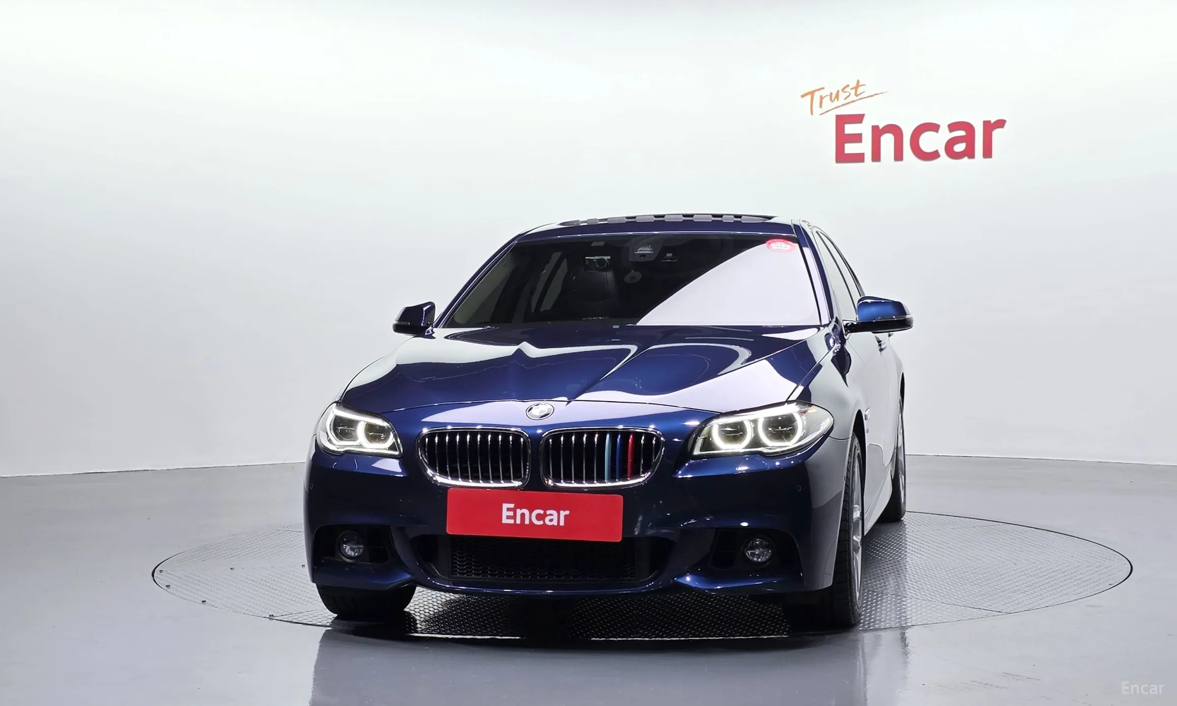 BMW 5 Series (F10) превью 3