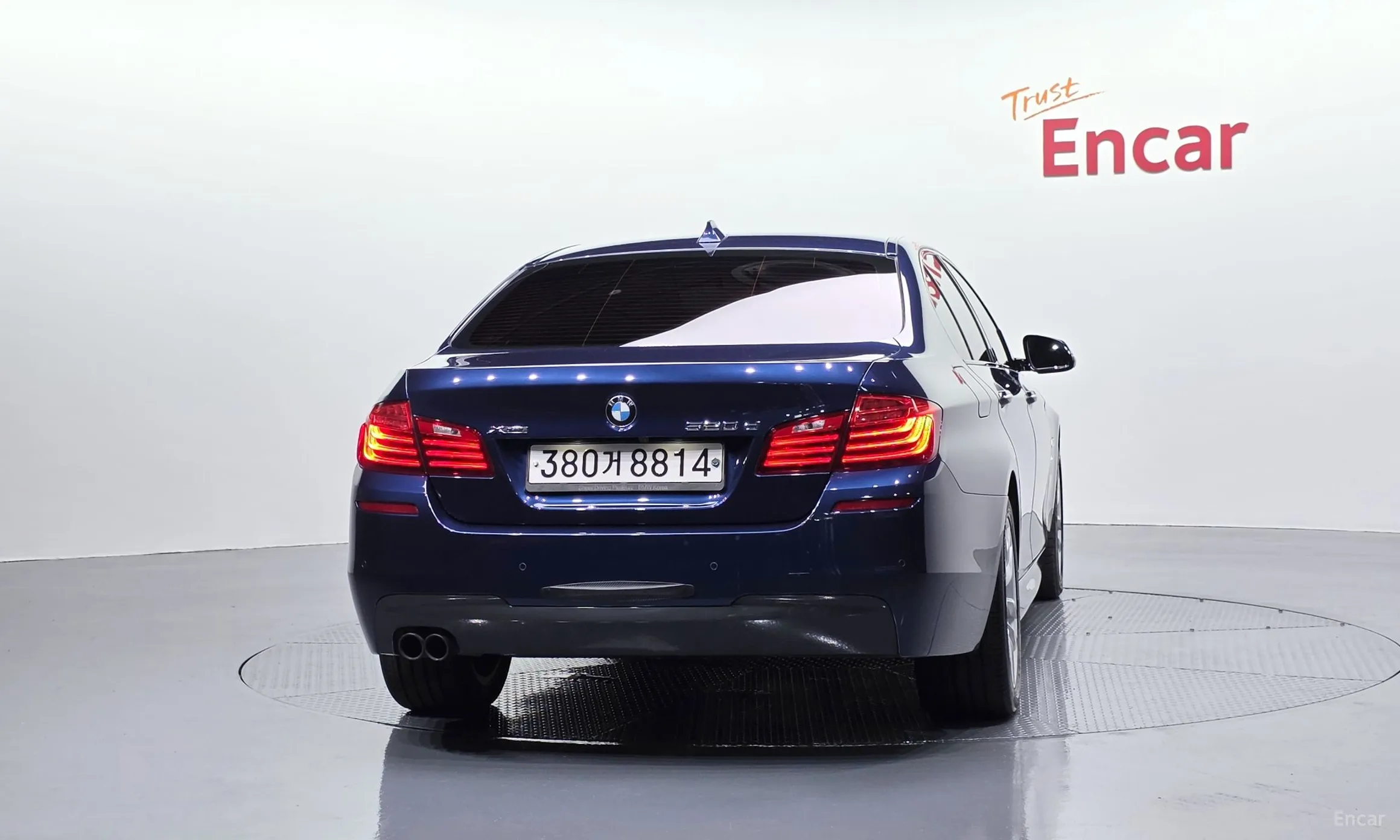 BMW 5 Series (F10) превью 4