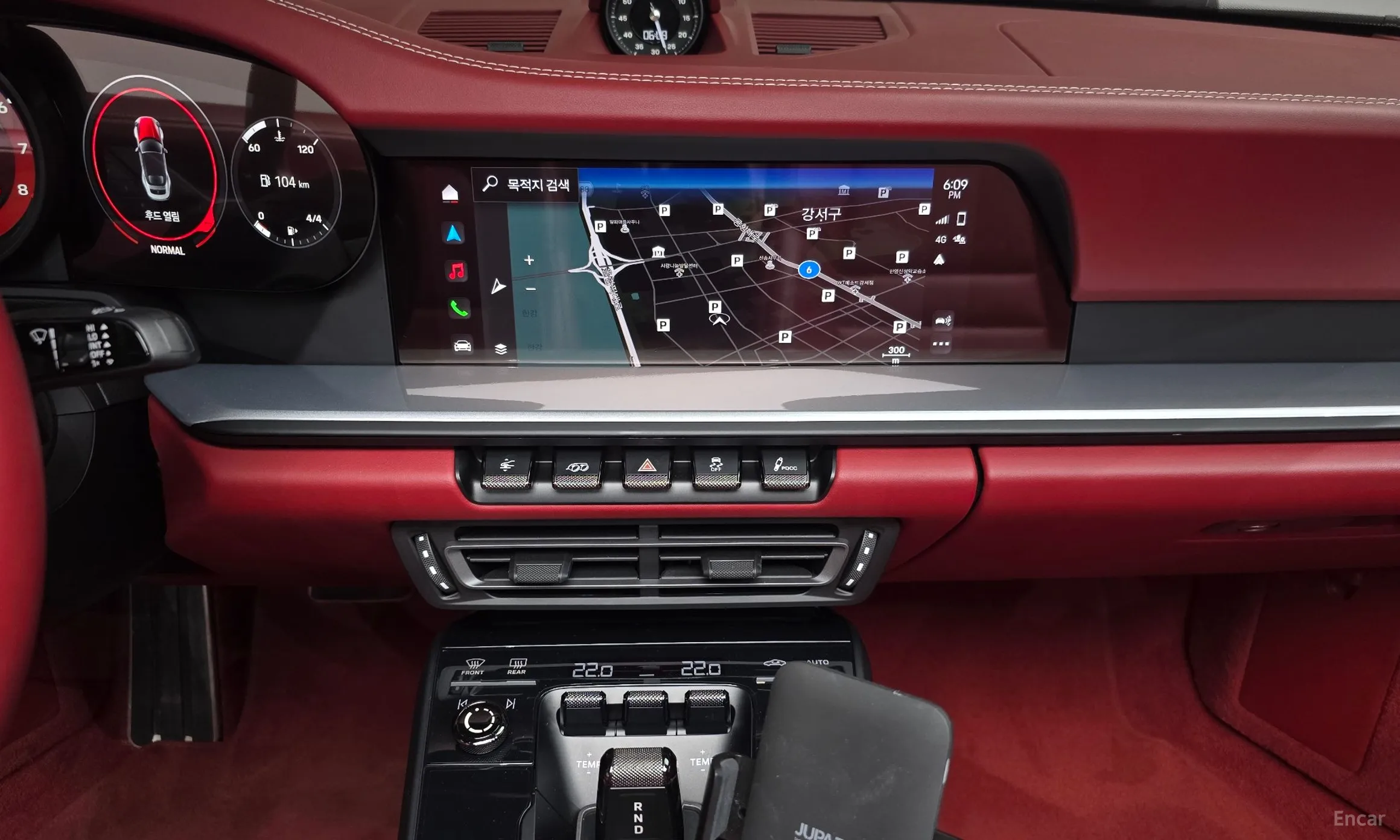 Porsche 911 (992) превью 14