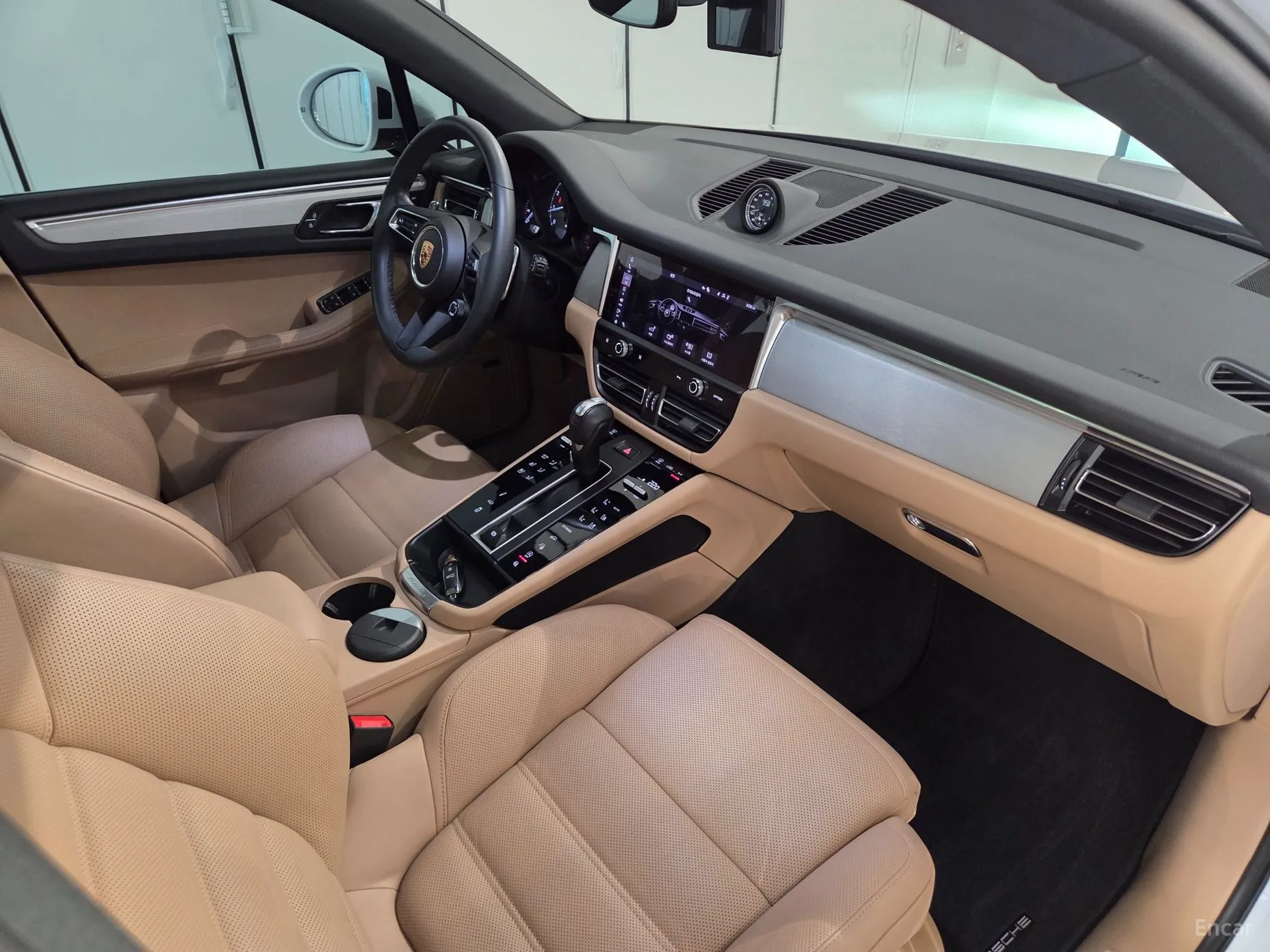 Porsche Macan превью 9