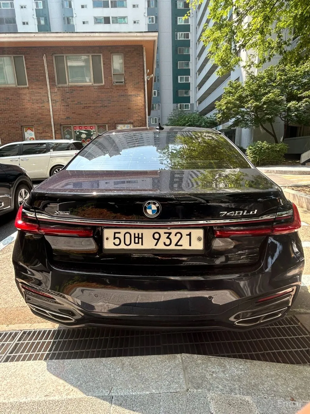 BMW 7 Series (G11) превью 5