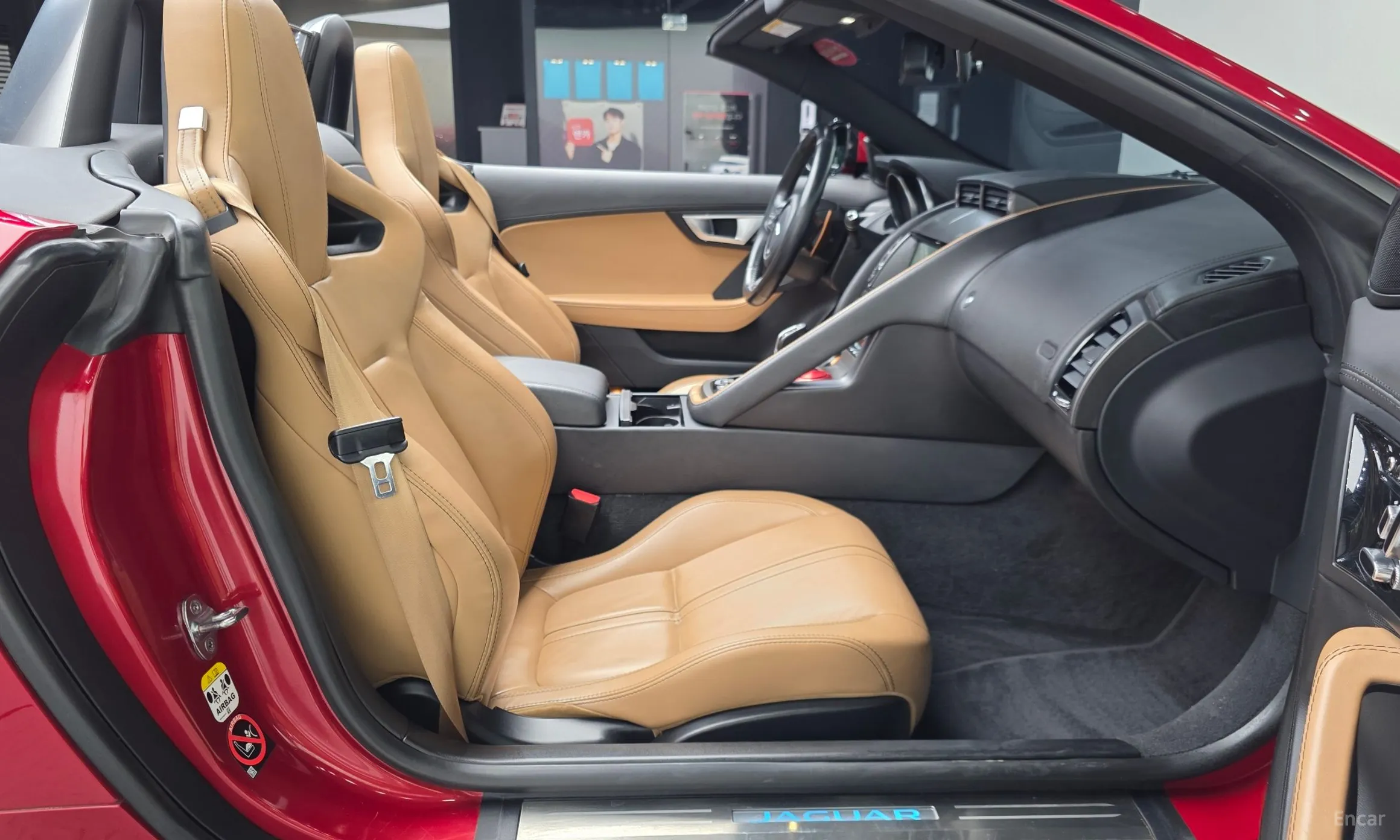 Jaguar F-TYPE превью 11