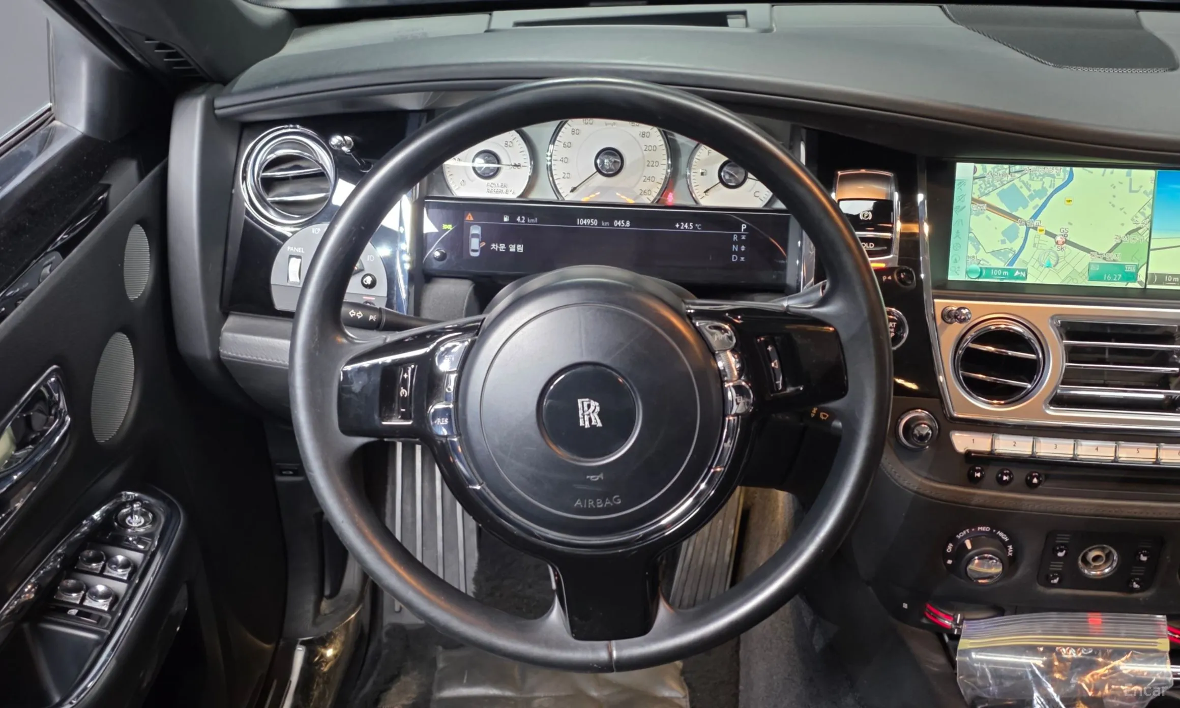 Rolls-Royce Ghost превью 13