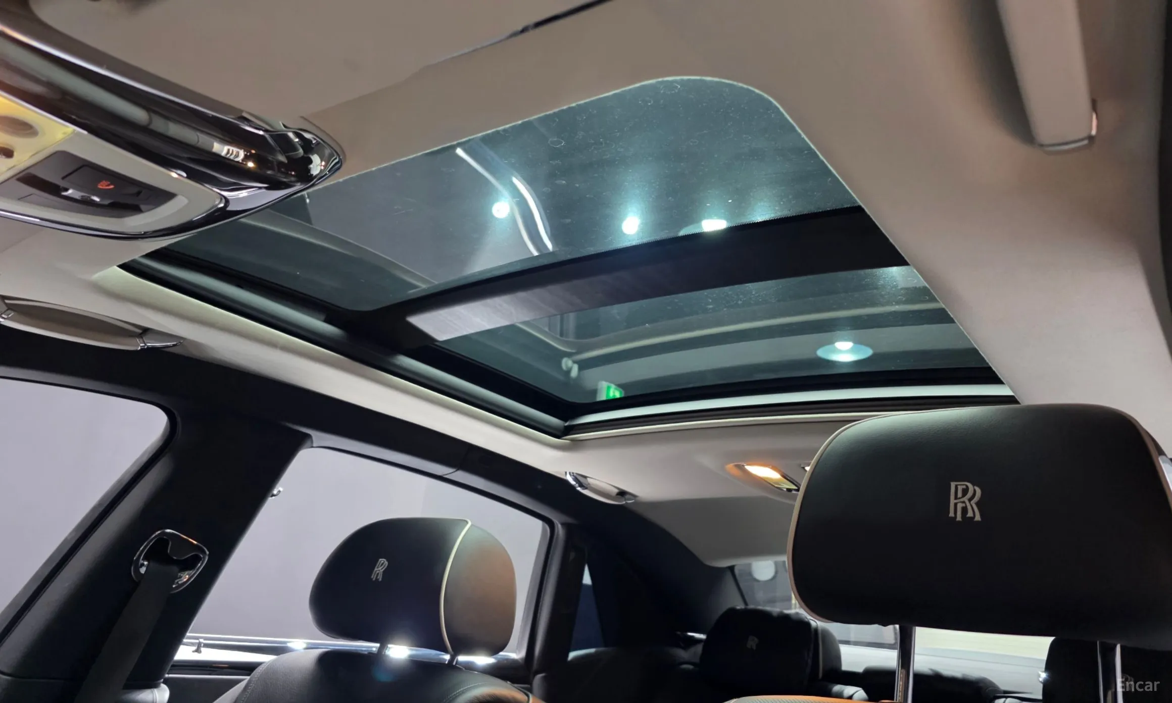 Rolls-Royce Ghost превью 18