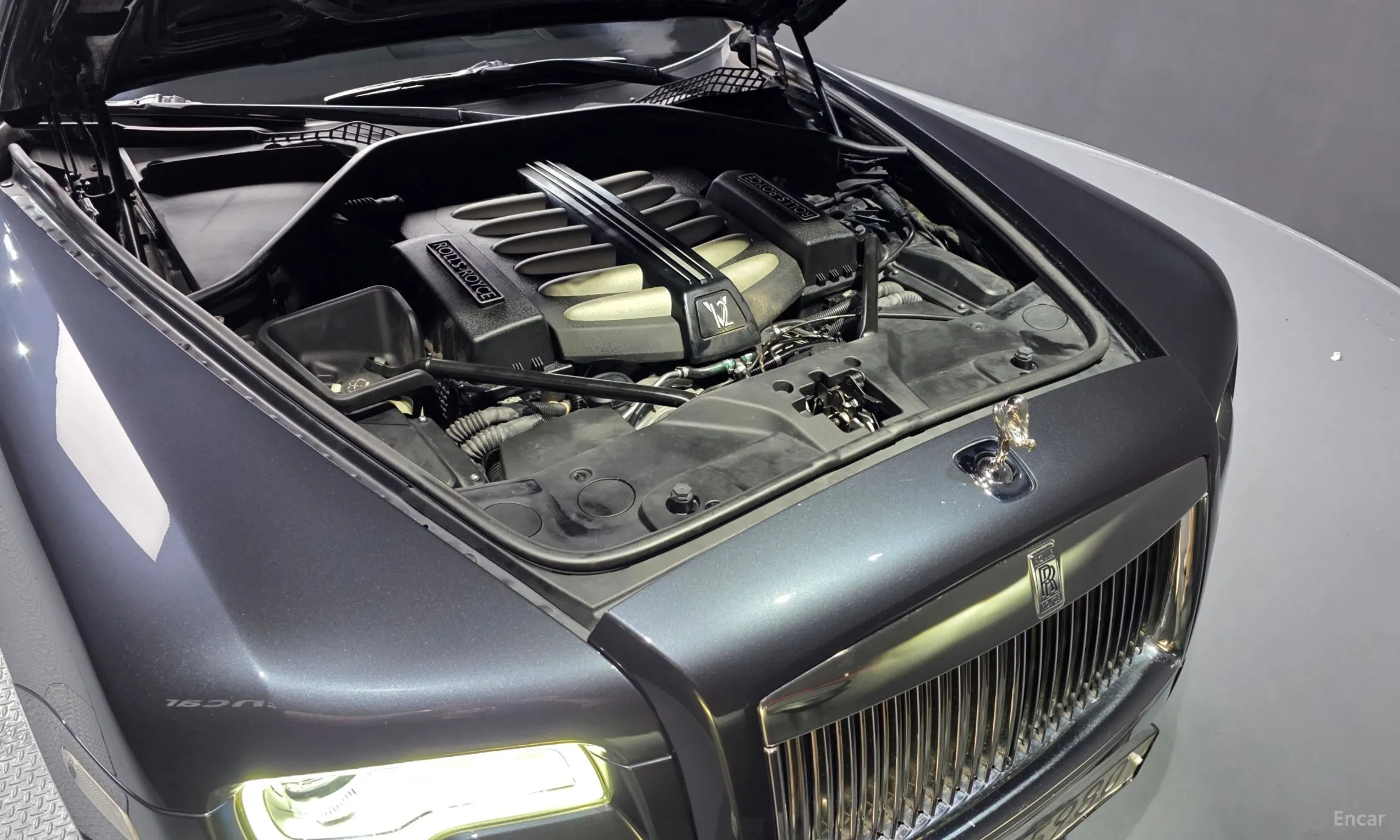 Rolls-Royce Ghost превью 6