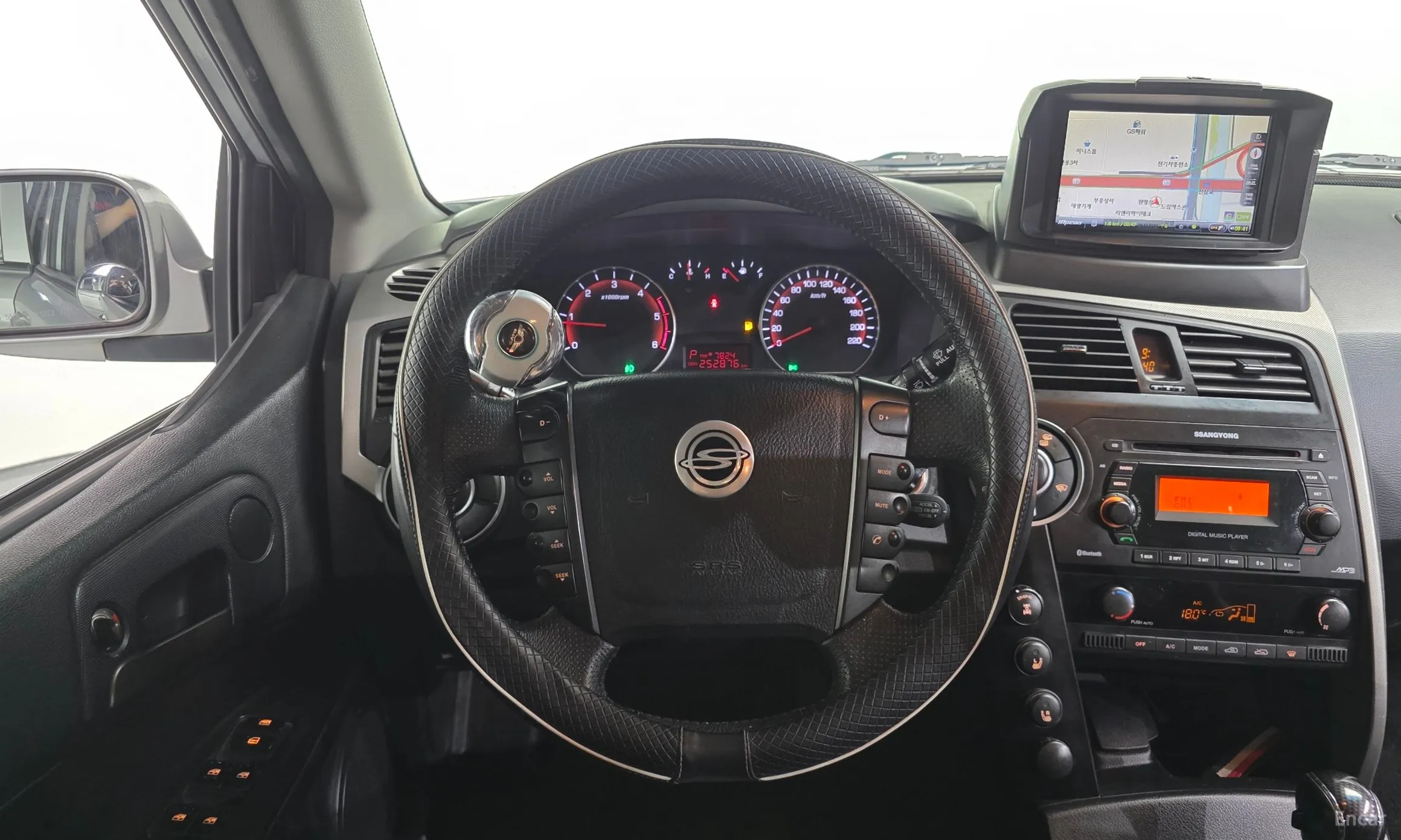 KG Mobility (SsangYong) Korando Sports превью 13