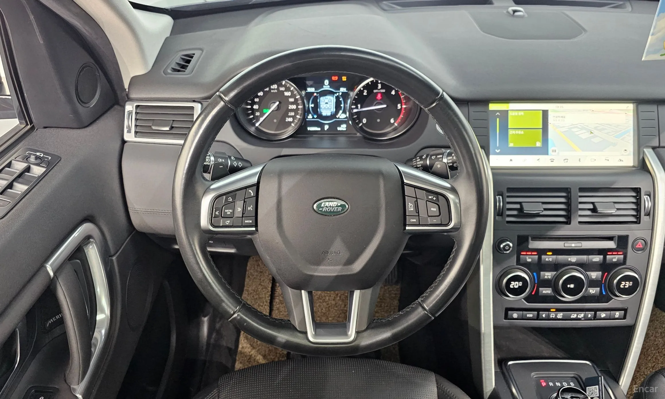 Land Rover Discovery Sports превью 13