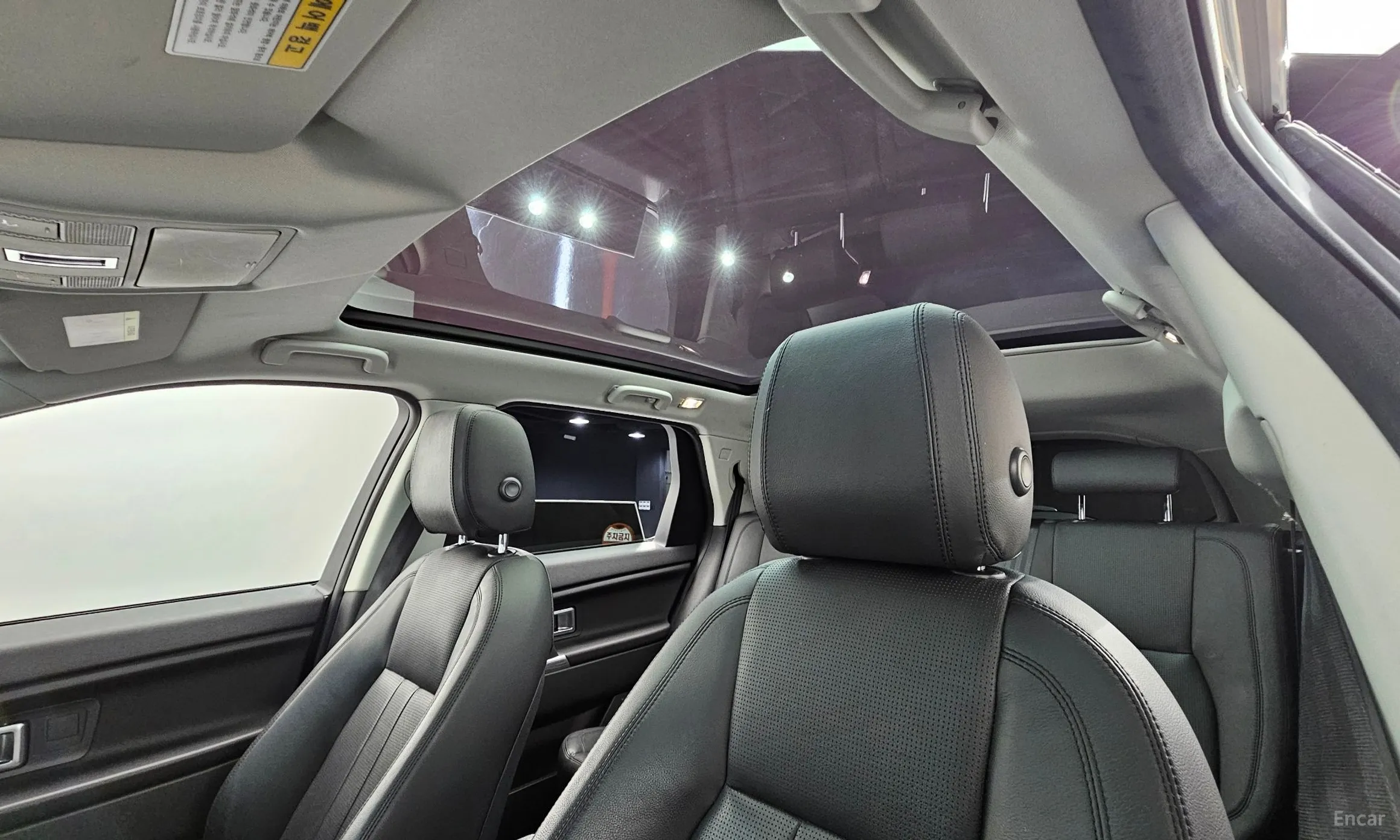 Land Rover Discovery Sports превью 16