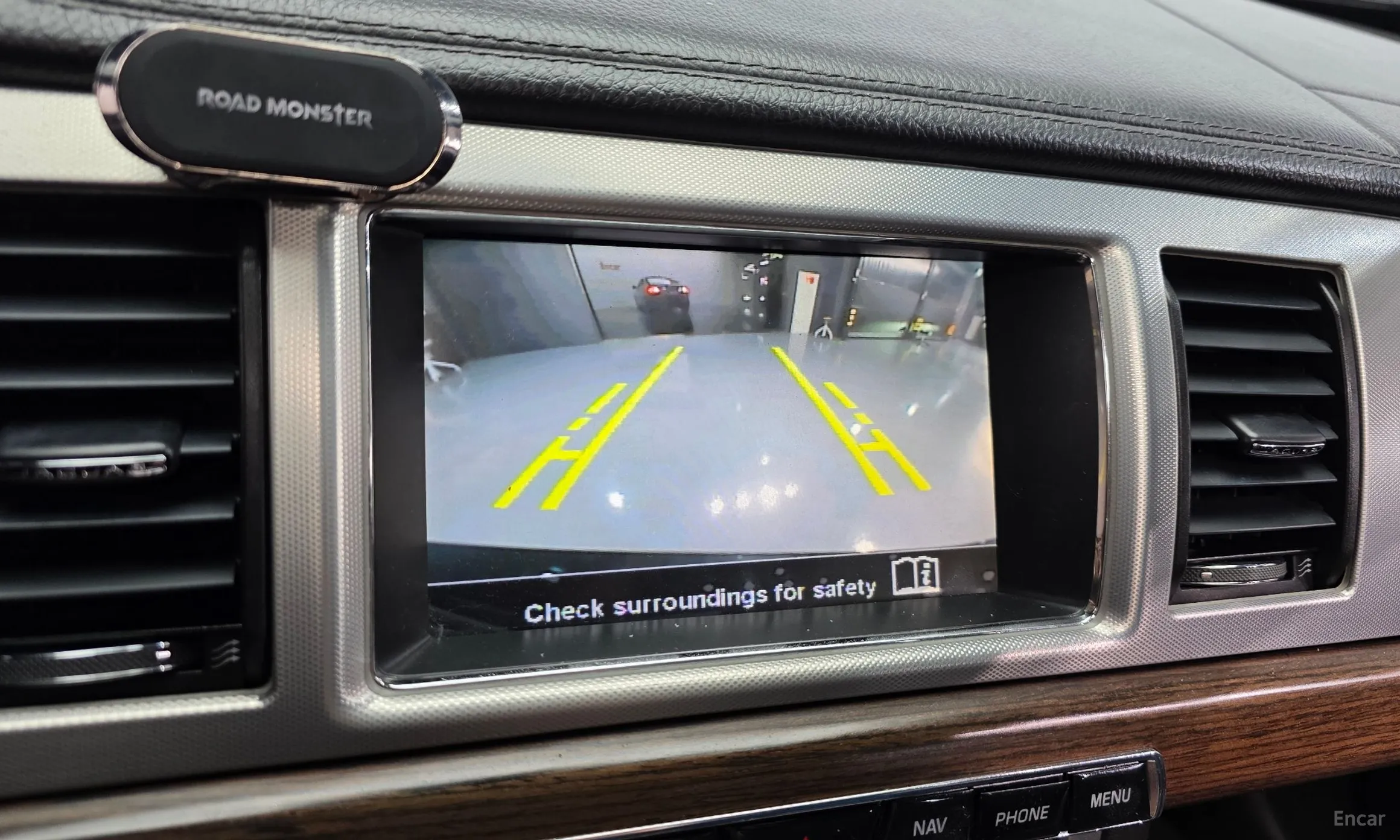 Jaguar New XF превью 15