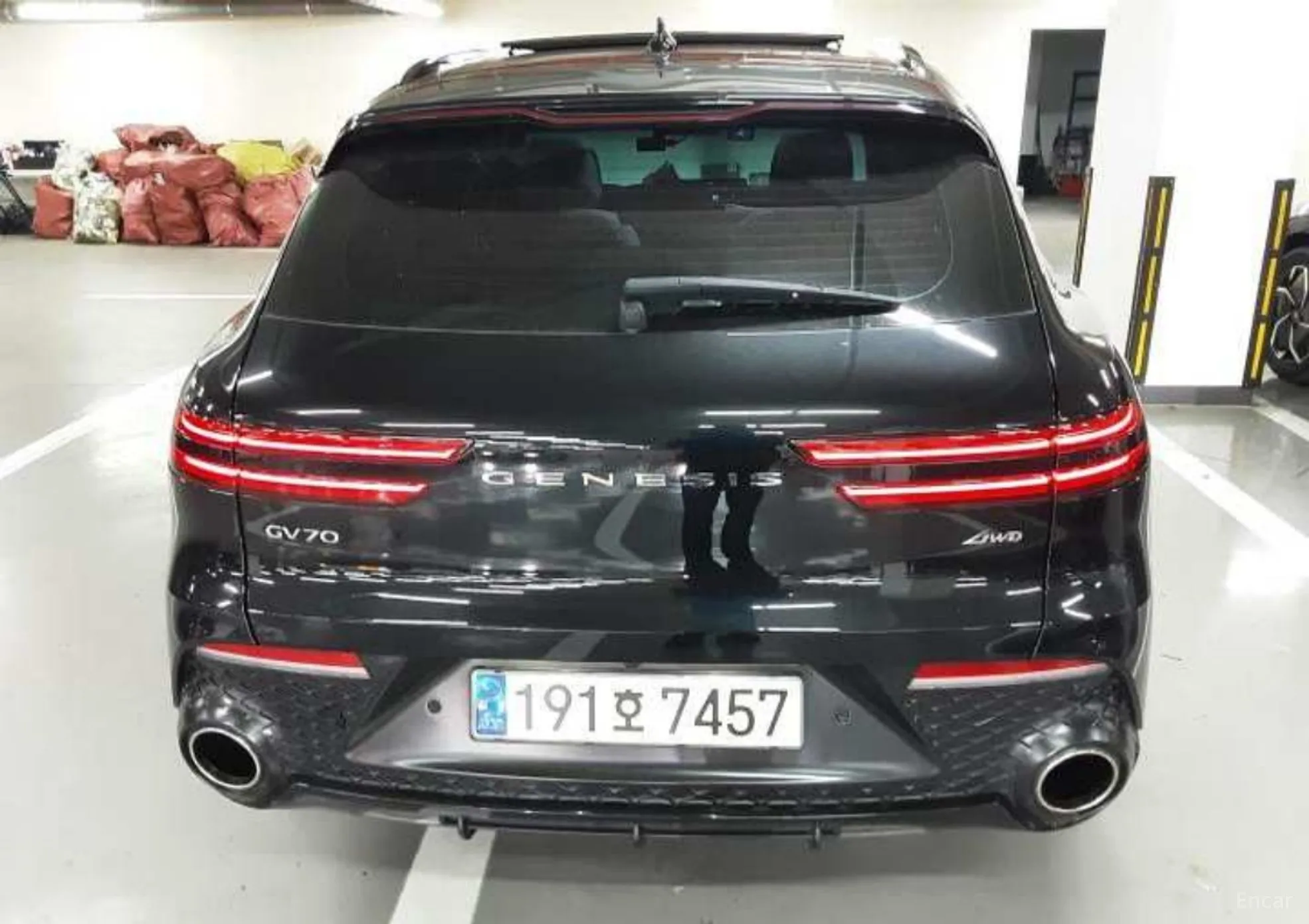 Genesis GV70 превью 3