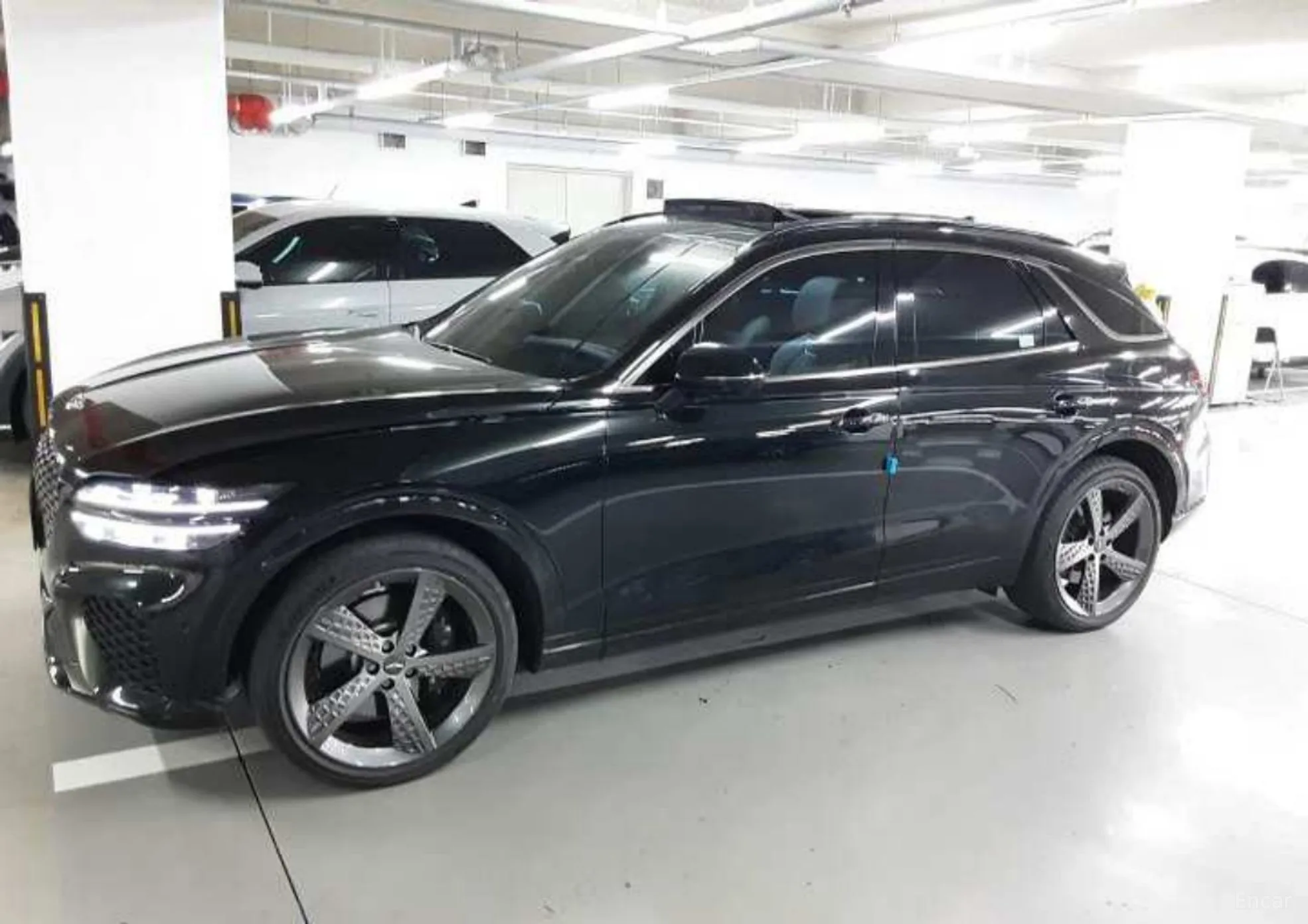 Genesis GV70 превью 5