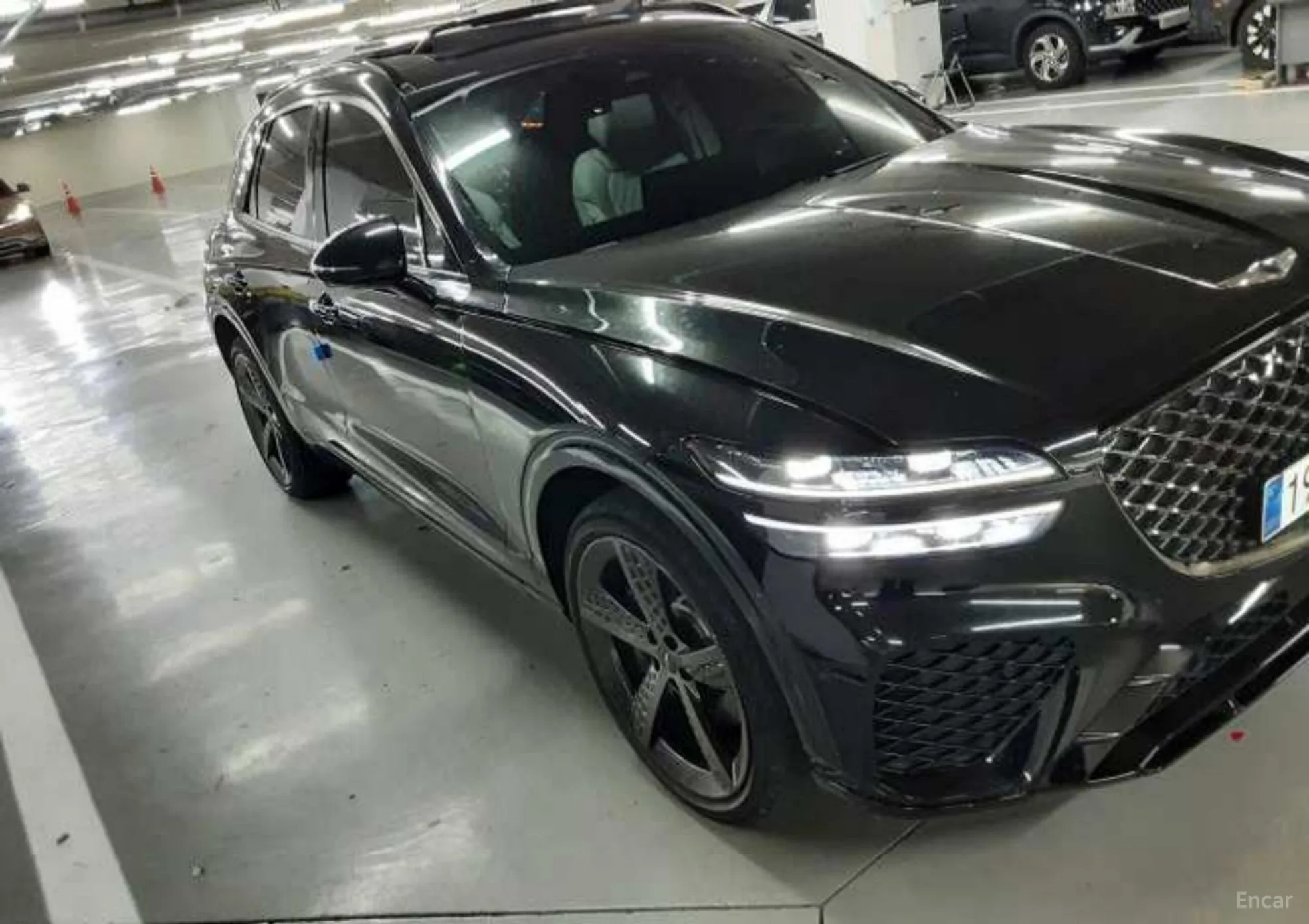 Genesis GV70 превью 8