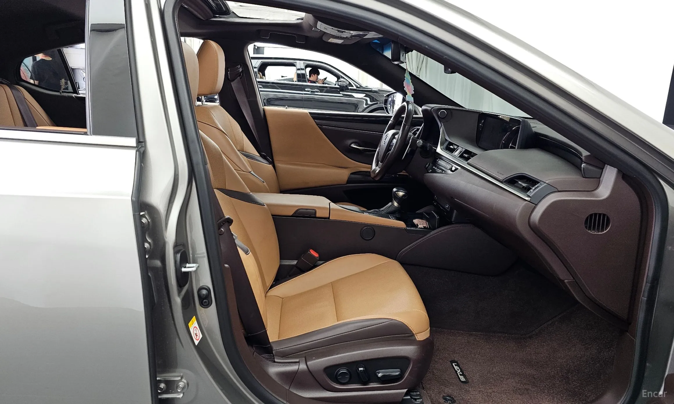 Lexus ES300h 7th Generation превью 11