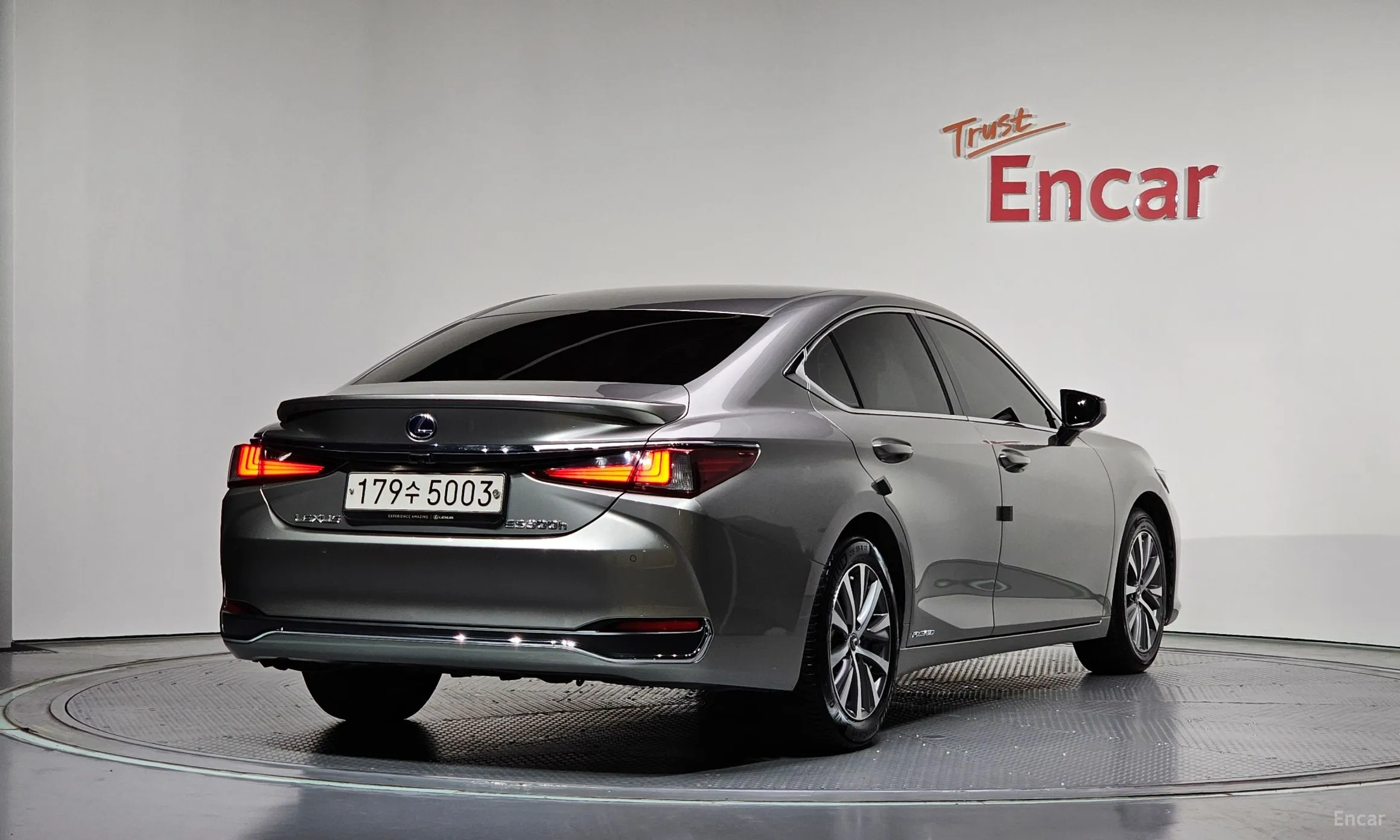 Lexus ES300h 7th Generation превью 2