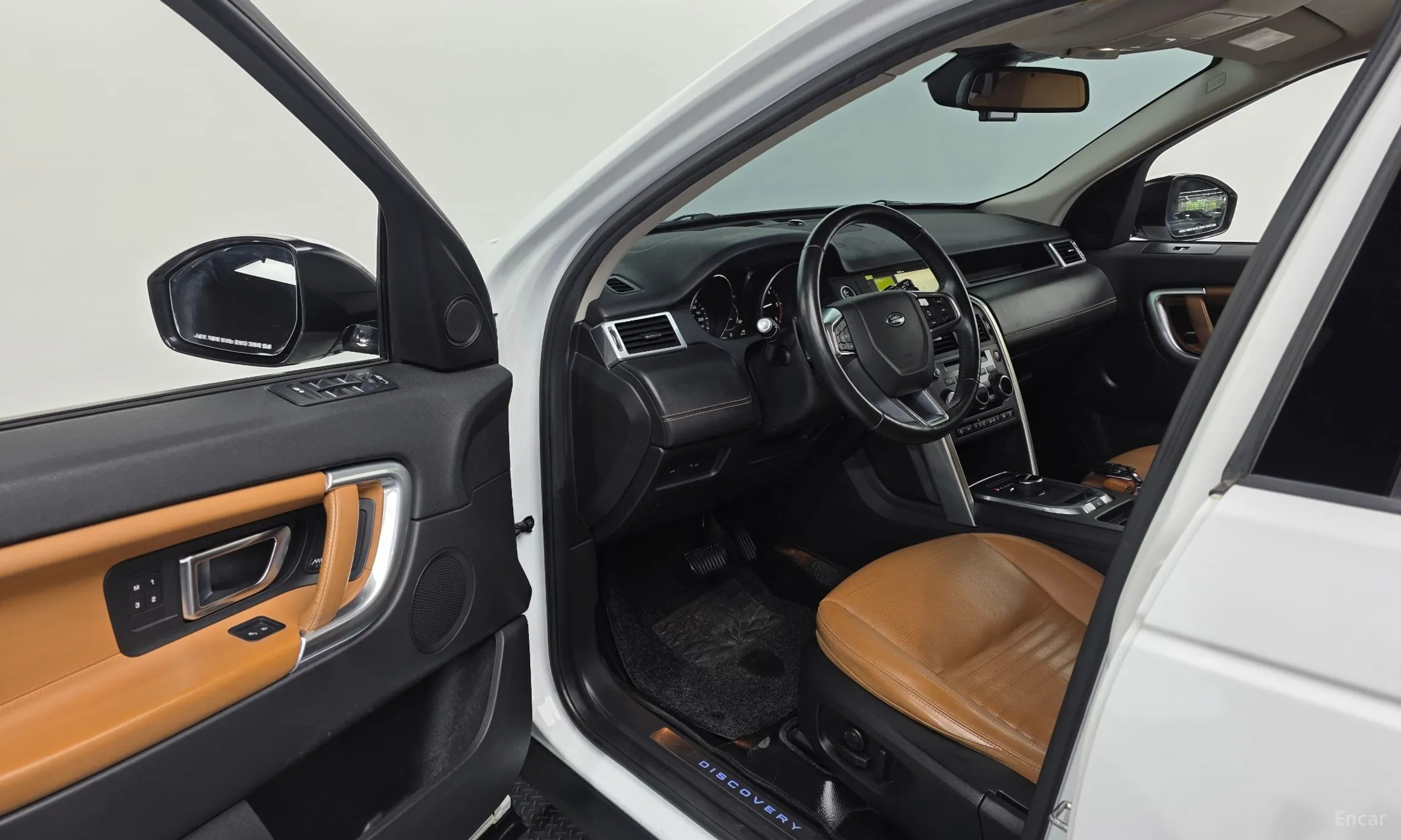 Land Rover Discovery Sports превью 10